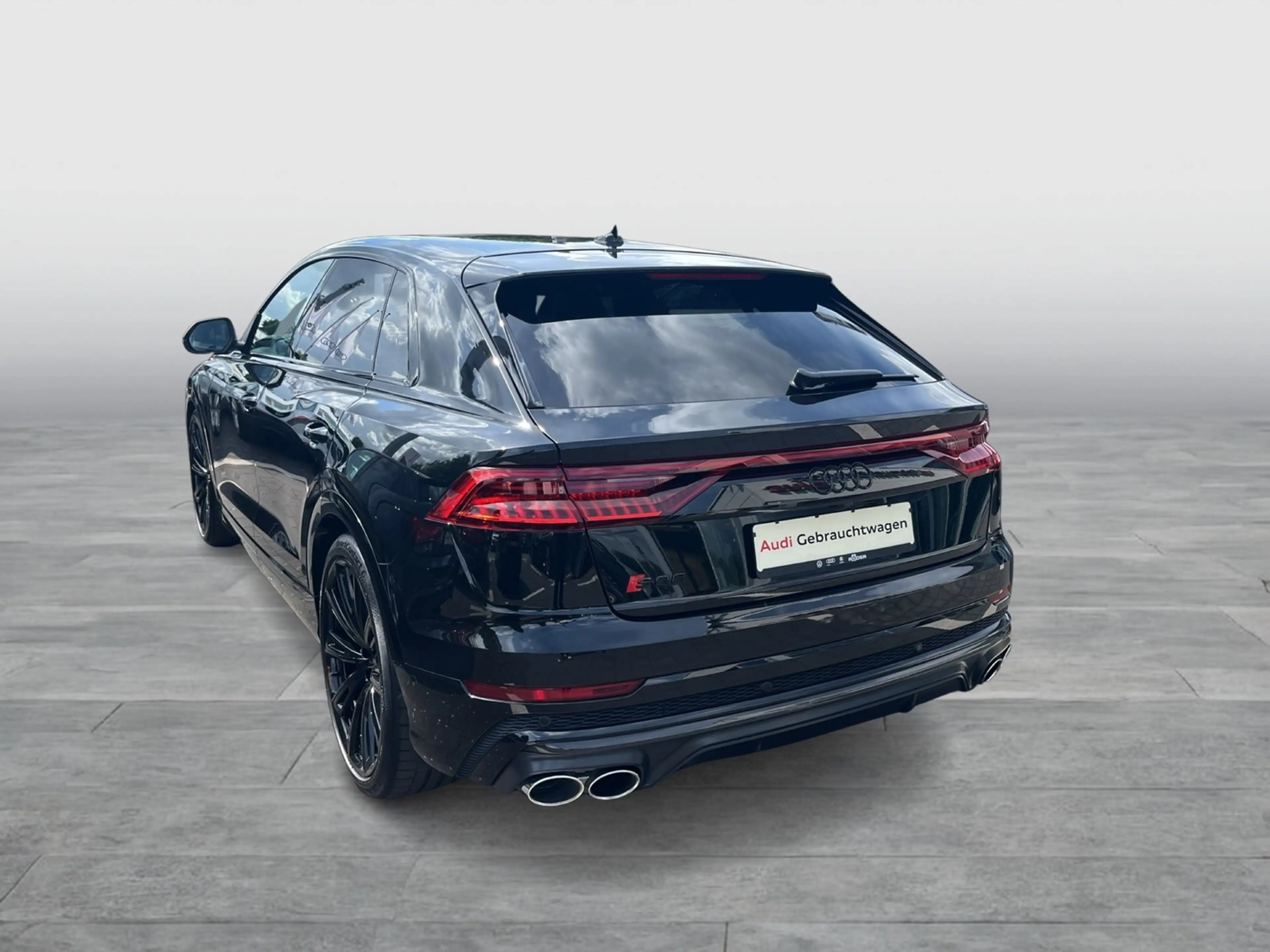 Audi SQ8 4.0 TFSI quattro competition plus — photo 4