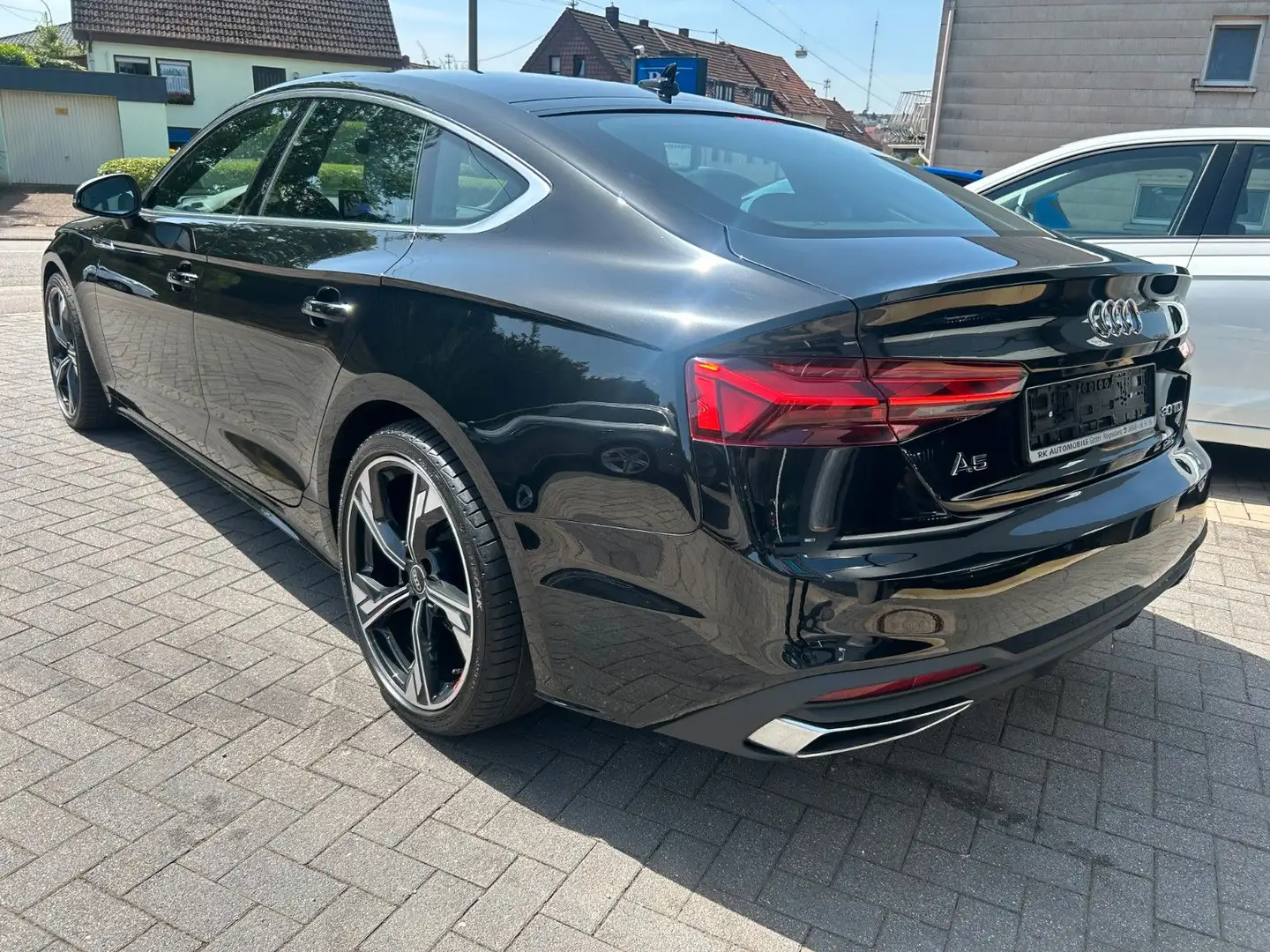 Audi A5 Sportback 30 TDI  advanced Leder Navi Kamera Schwarz - 2