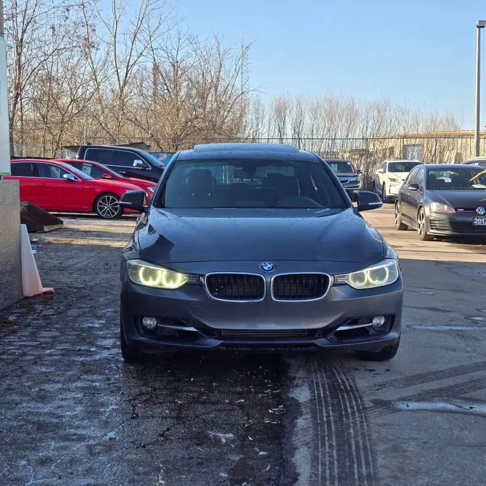 BMW 3 Series снимка BMW 3 Series