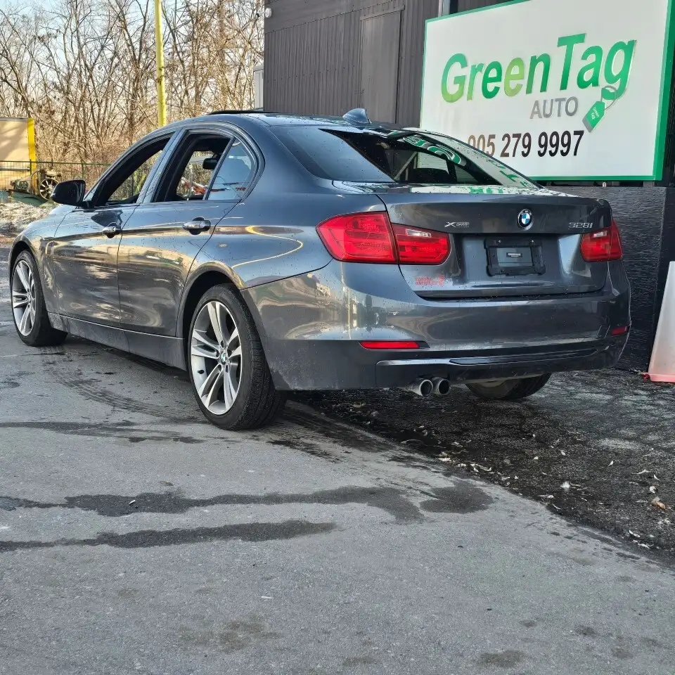 BMW 3 Series снимка BMW 3 Series
