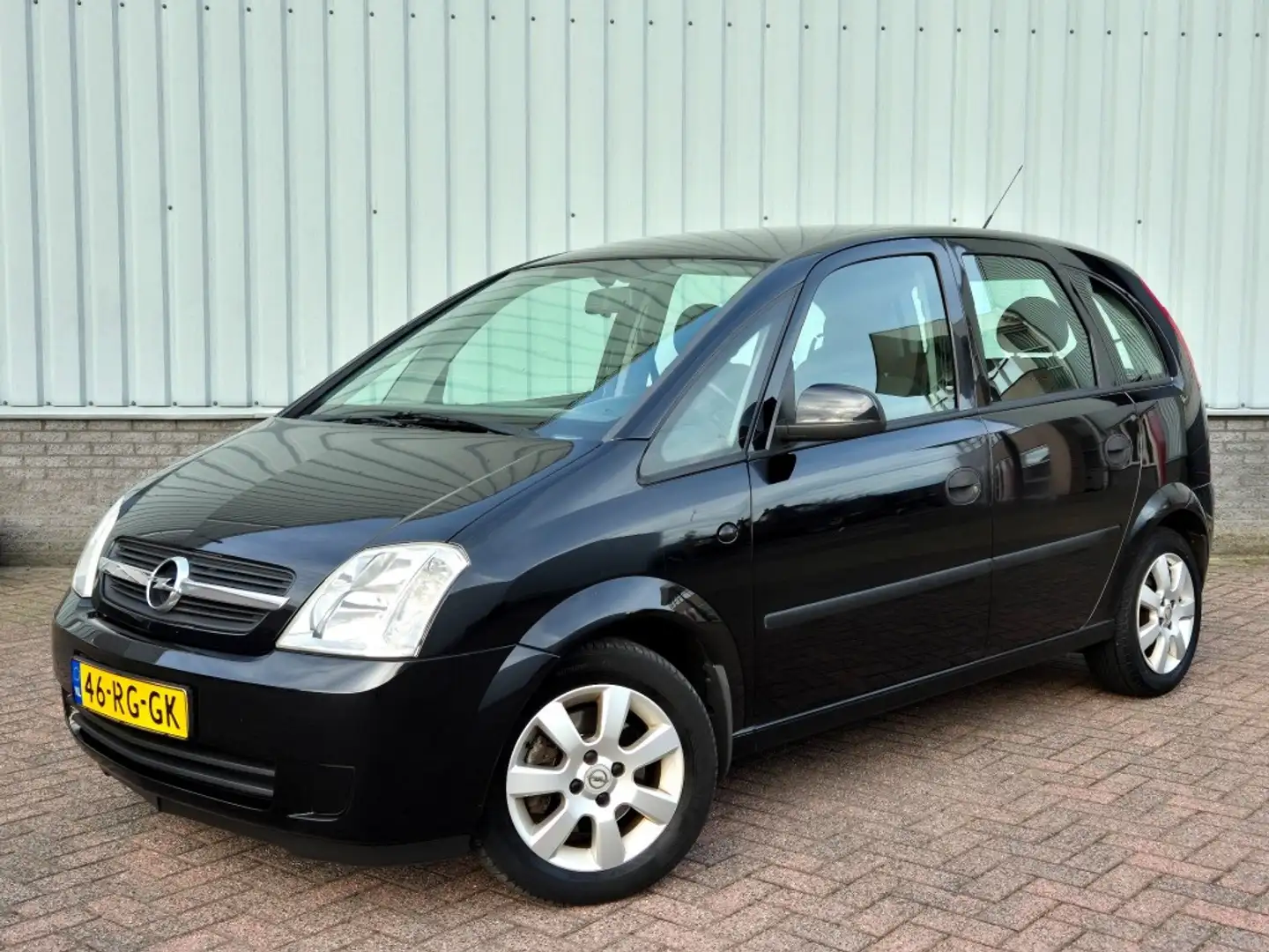 Opel Meriva 1.6 16V Airco Cruise CTRL Nieuwe APK 2026 Schwarz - 1