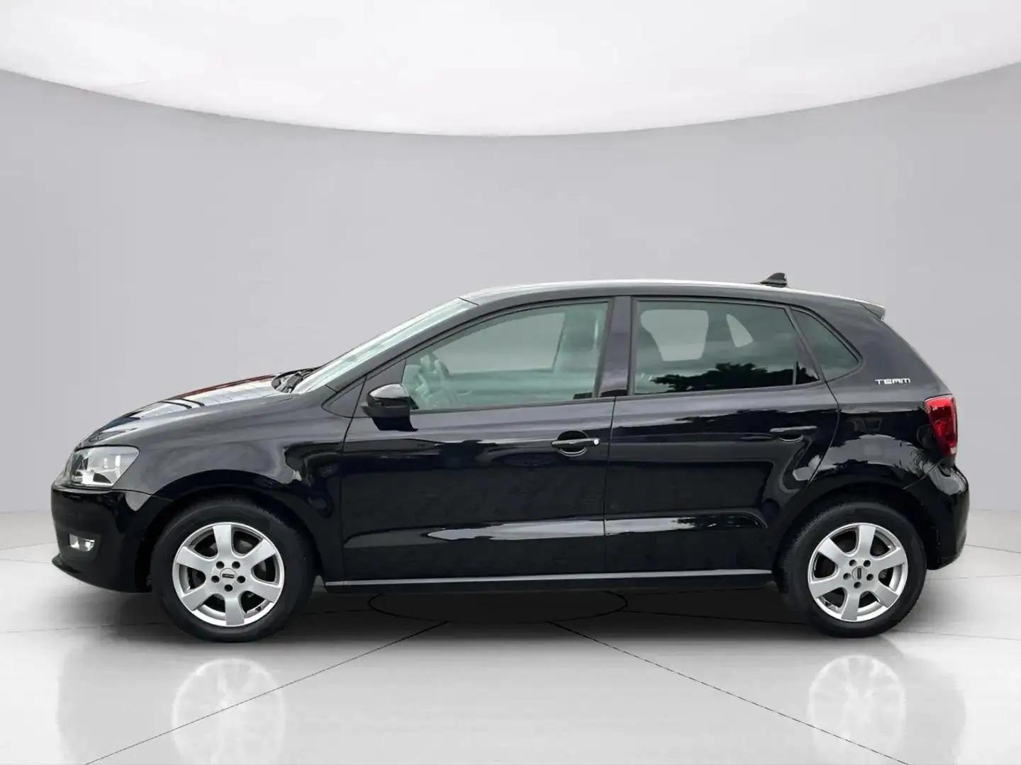 Volkswagen Polo V Team*2.Hand*Automatik*SHZ*Temp.*Navi* Zwart - 2