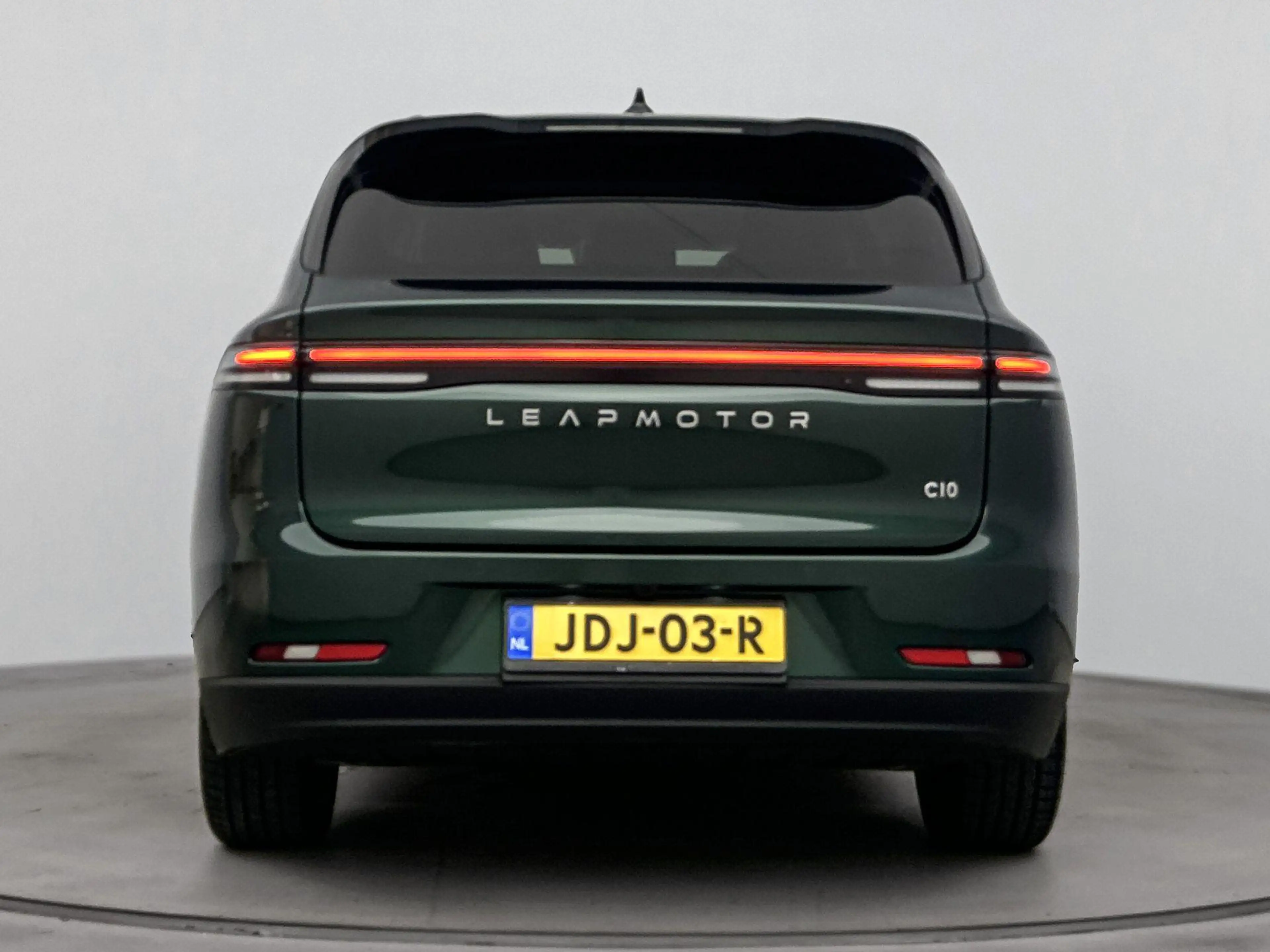 Leapmotor C10 218pk 69.9 kWh Design | Panorama Dak | Lederenbekl — photo 4