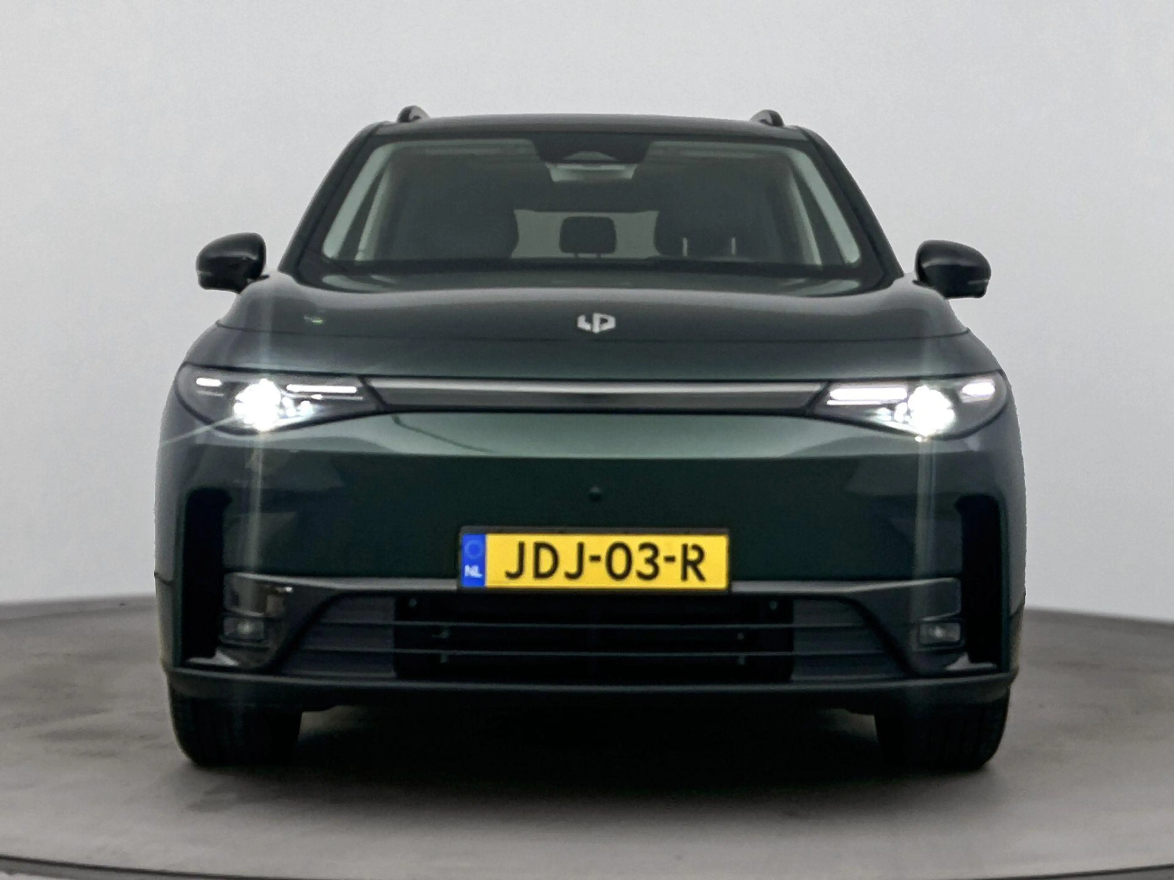 Leapmotor C10 218pk 69.9 kWh Design | Panorama Dak | Lederenbekl — photo 13