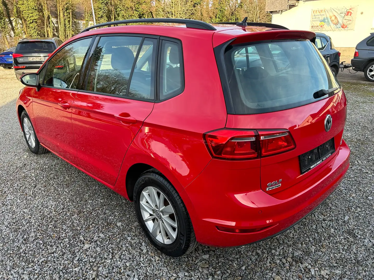 Volkswagen Golf Sportsvan Comfortline 1,2 TSI/1.BESITZ/NUR:55.000KM/TOP Rouge - 2
