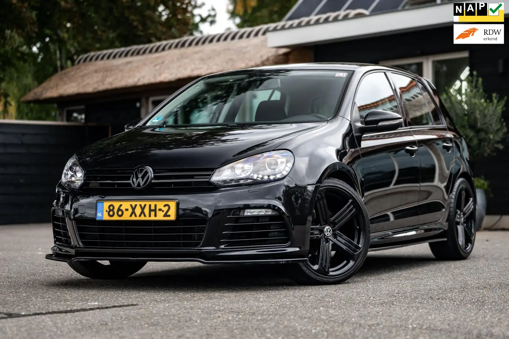 Volkswagen Golf 1.2 TSI R32 Uitgevoerd I R Bumpers I R uitlaat I L Noir - 1