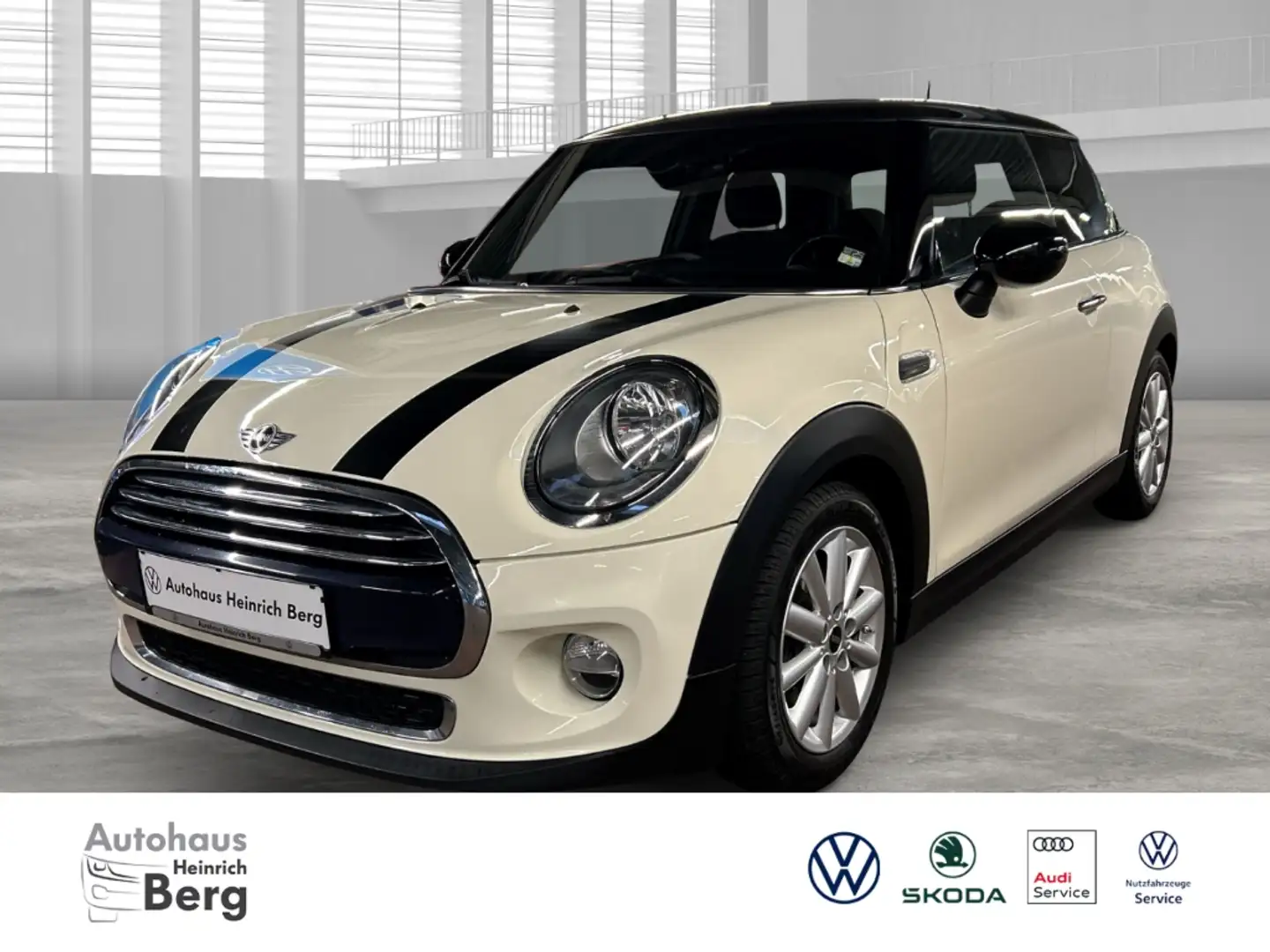 MINI Cooper 1.5 El. Panodach Navi Sperrdiff. Mehrzonenklima Fa Weiß - 1