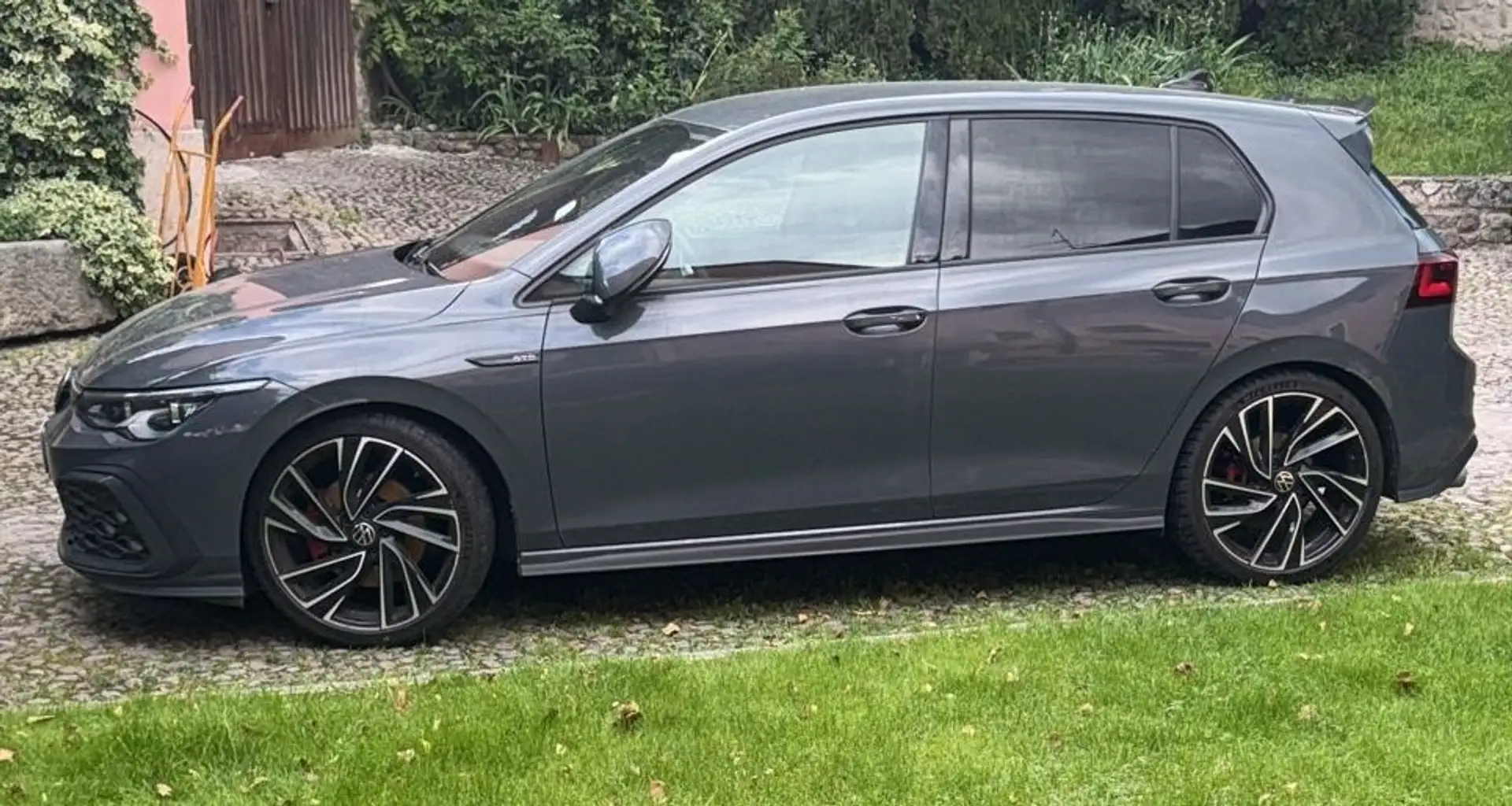 Volkswagen Golf GTD 2.0 tdi GTD 200cv dsg Šedá - 1