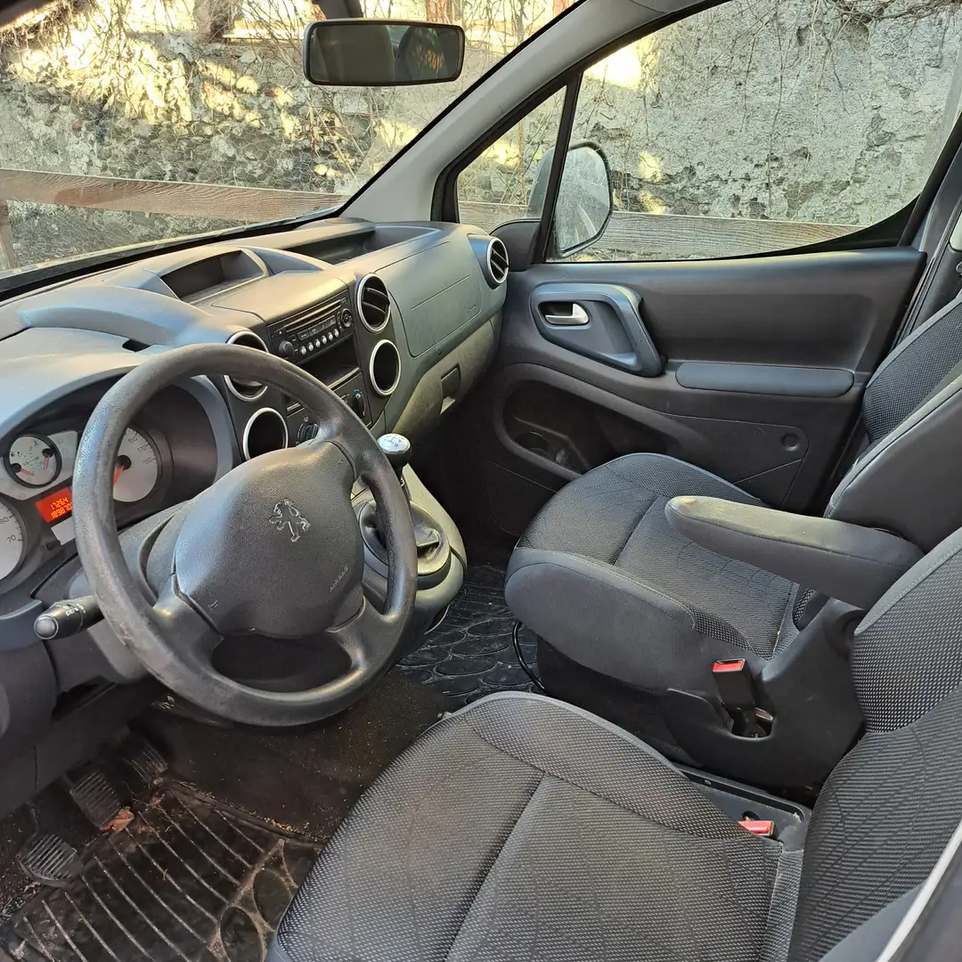 Peugeot Partner Partner Tepee Comfort 1,6 HDi 95 FAP Comfort Grau - 2