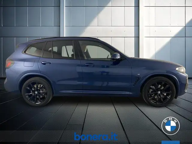 BMW X3 view 5