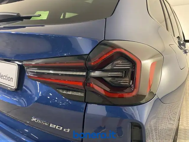 BMW X3 view 11