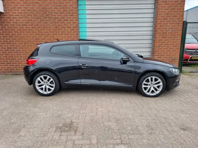 Volkswagen Scirocco view 7