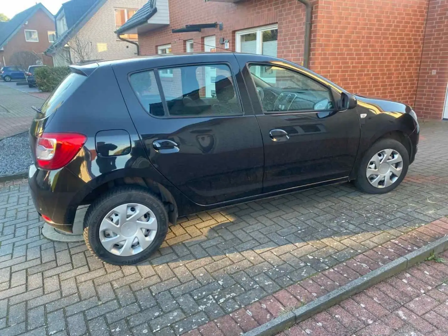 Dacia Sandero dCi 90 S&S Laureate Schwarz - 2