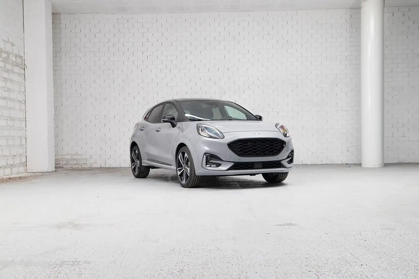 Ford Puma 1.0 ECOBOOST 114KW MHEV ST-LINE X 155 5P Gris - 2