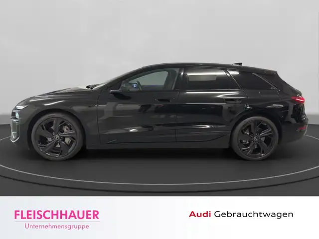 Audi A6 Avant view 3