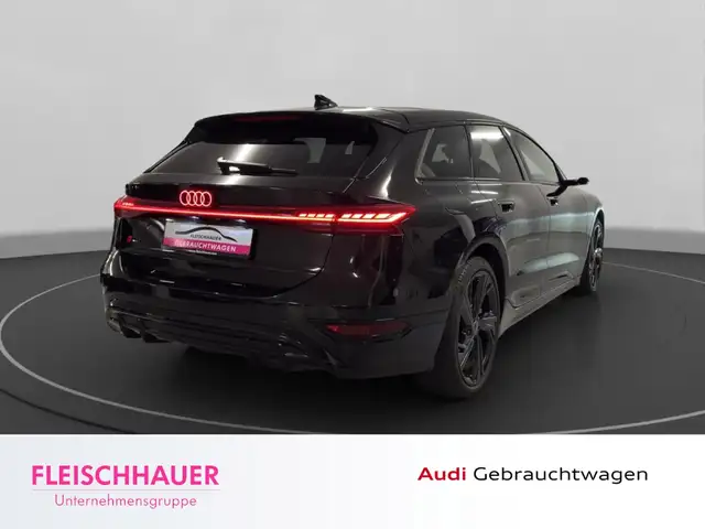 Audi A6 Avant view 6