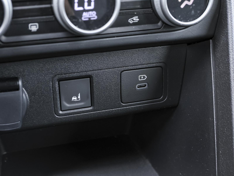 Dacia Sandero Stepway Extreme+ TCe 110 NAVI SHZ PDC BT — photo 14
