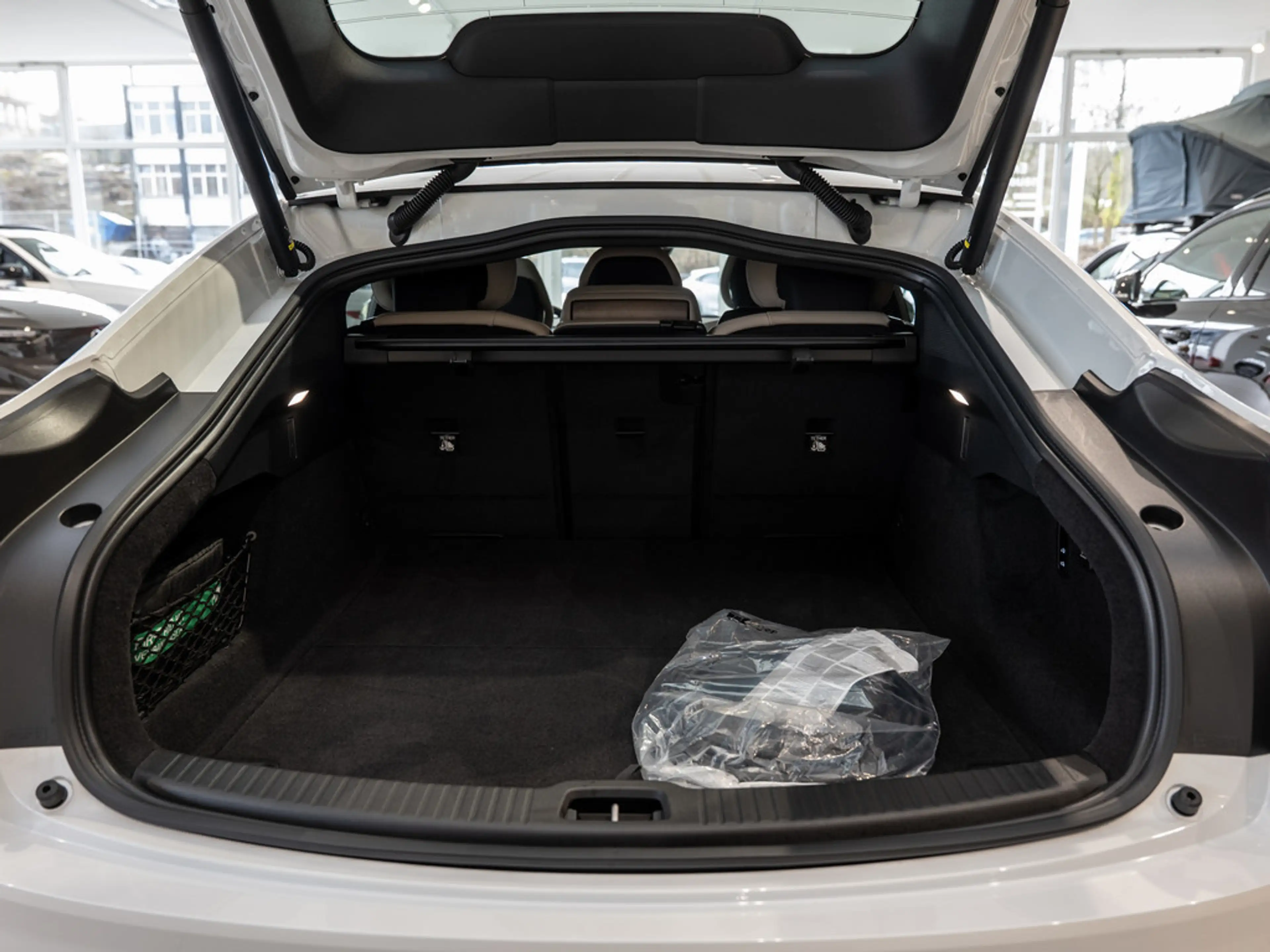Volvo ES90 Single Motor Extended Range Ultra 360° — photo 10