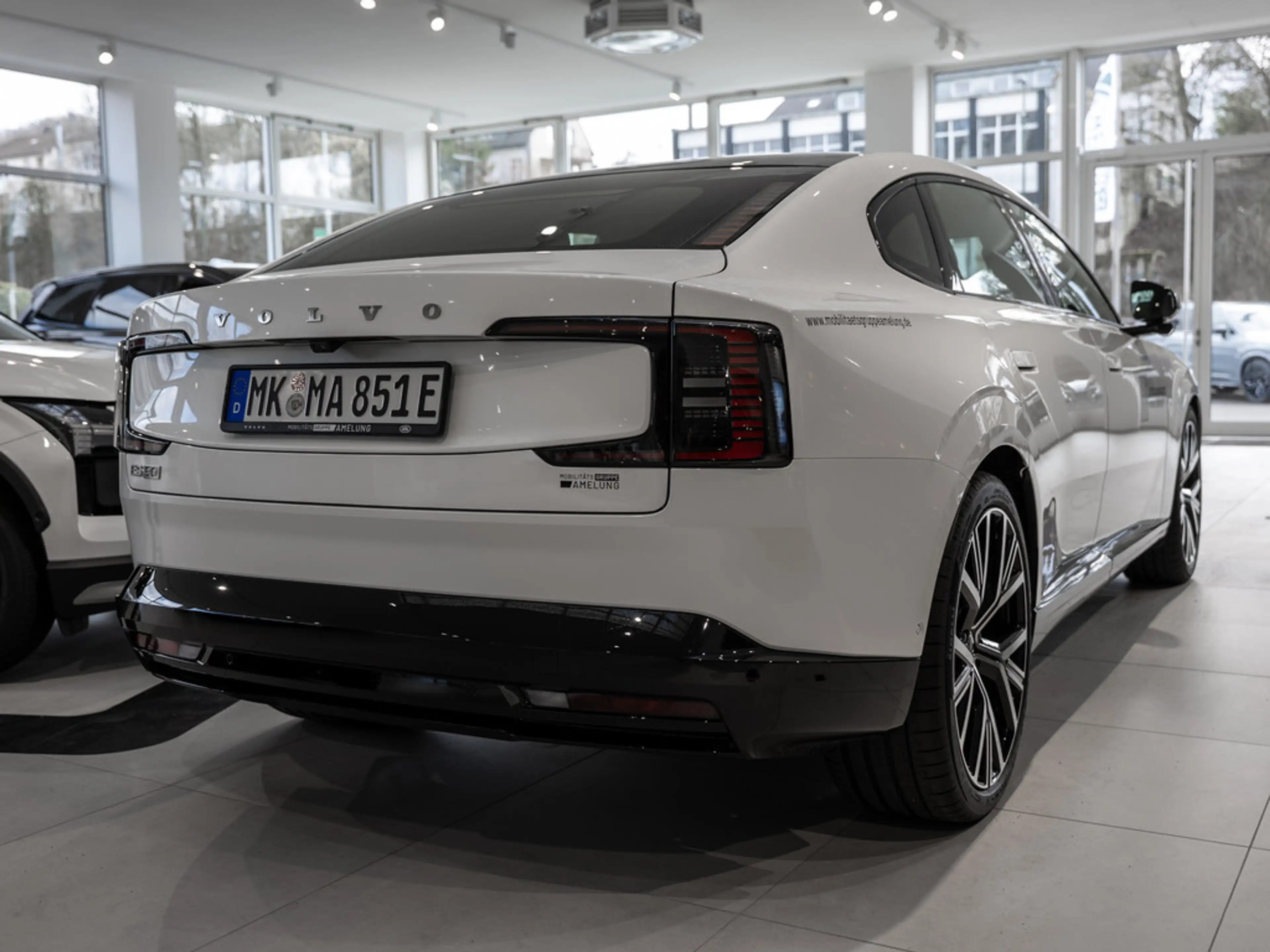 Volvo ES90 Single Motor Extended Range Ultra 360° — photo 2