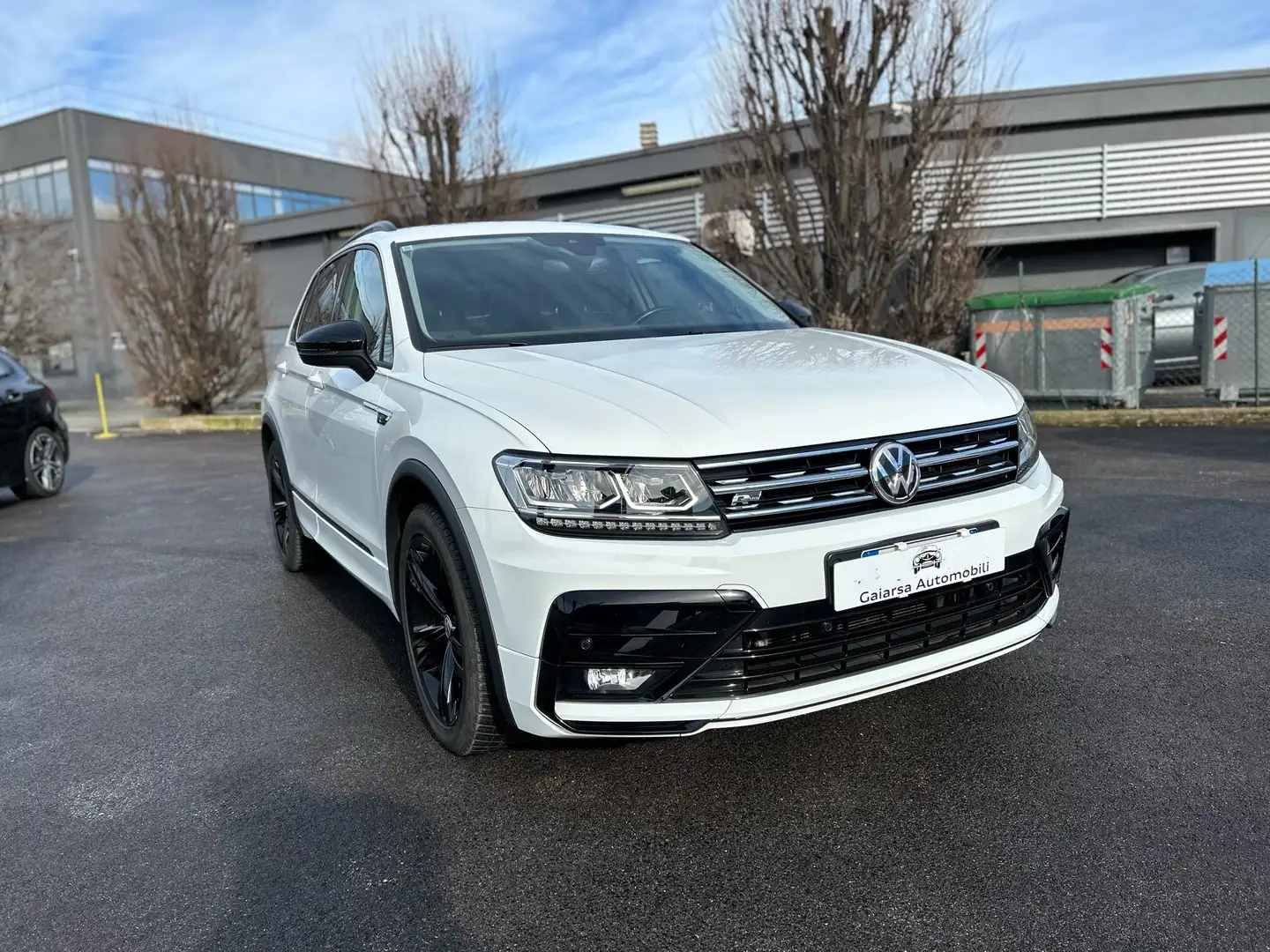 Volkswagen Tiguan Tiguan 2.0 tdi Advanced R-Line Exterior dsg Wit - 1