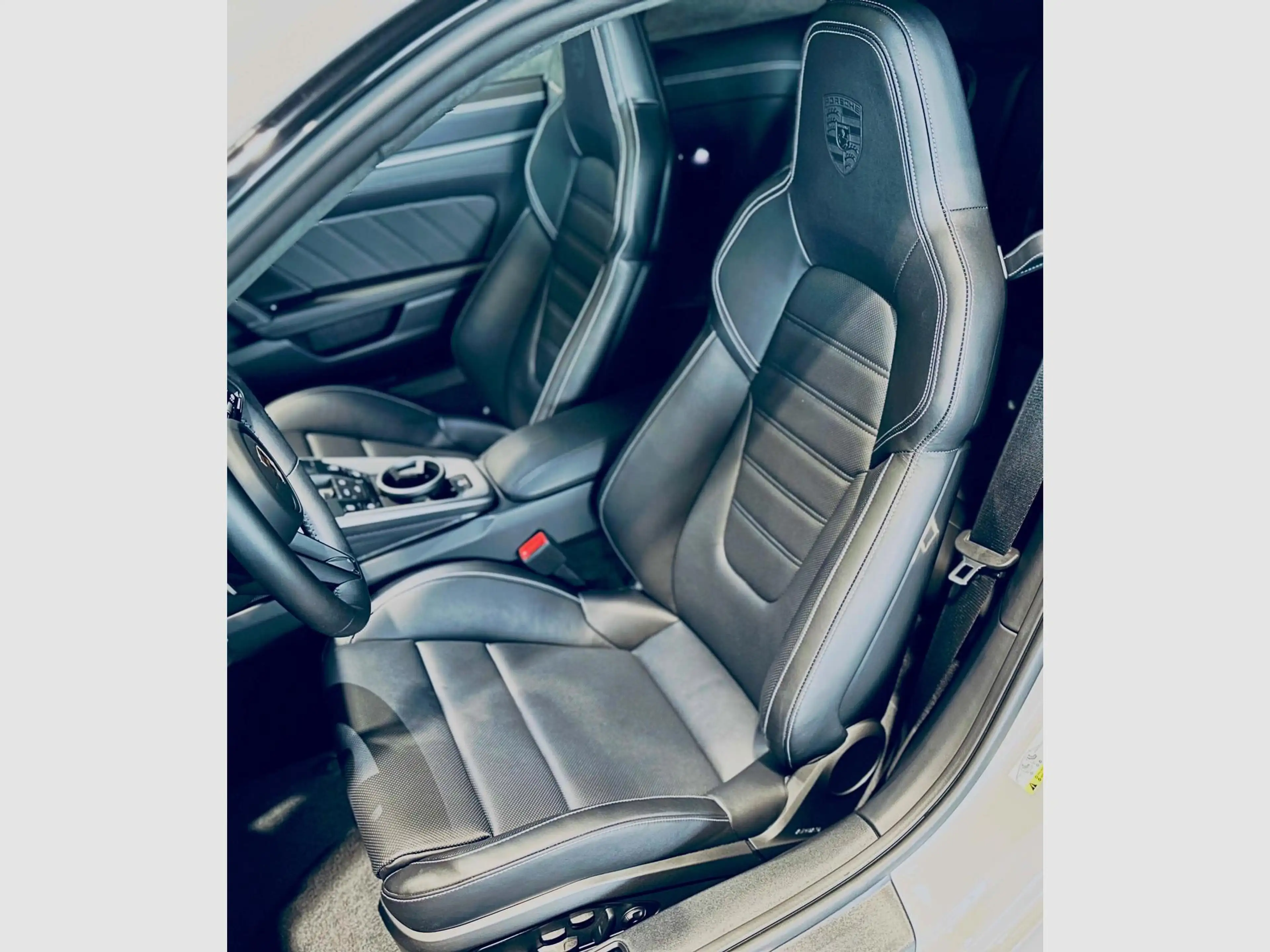 Porsche 992 992 CARRERA 4S COUPE PDK — photo 7