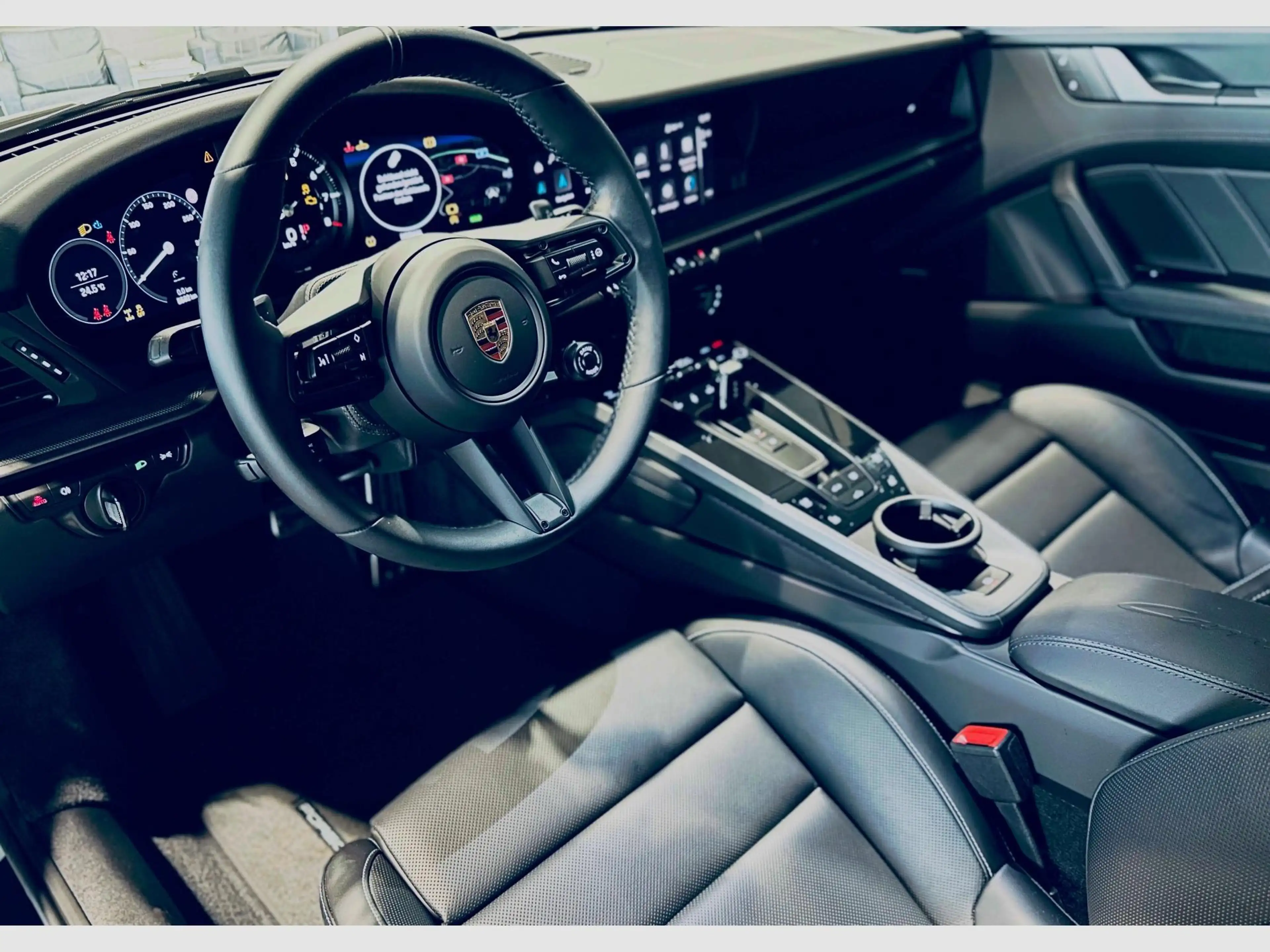 Porsche 992 992 CARRERA 4S COUPE PDK — photo 8