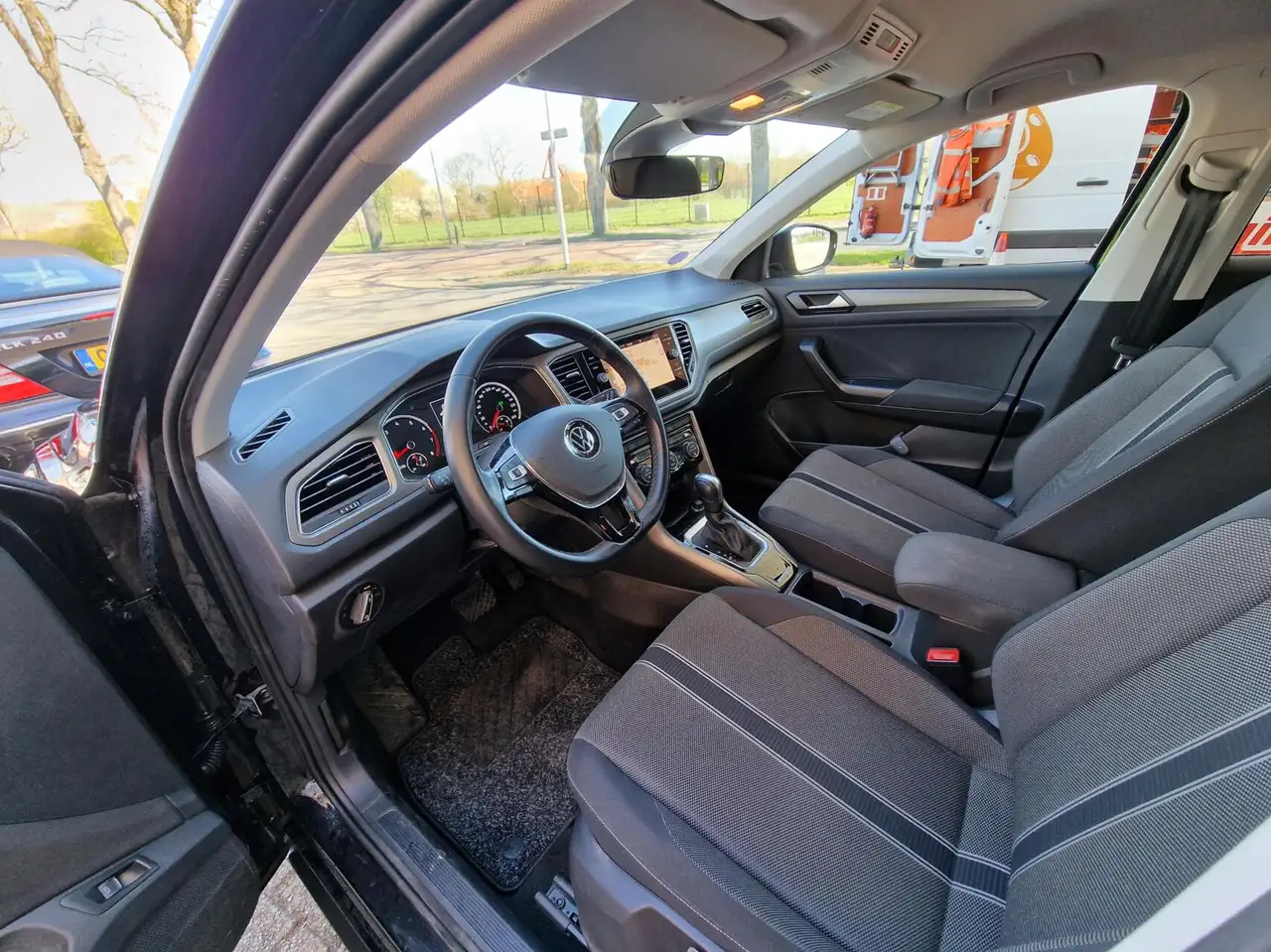 Volkswagen T-Roc 1.5 TSI Style Business|Clima|Camera|PDC|ACC|Carpla 6
