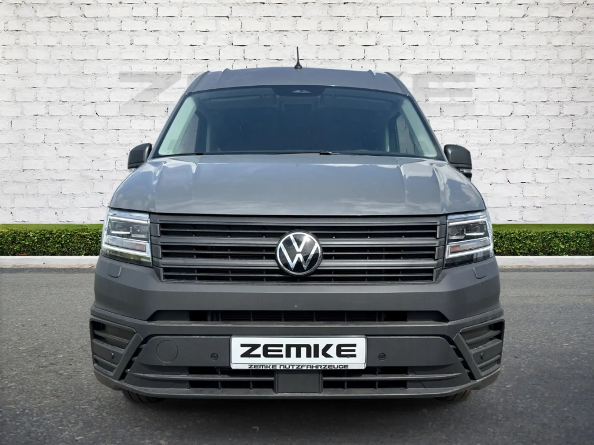Volkswagen Crafter 35 Kasten Plus 2,0 TDI 6-Sitzer L3H2 Stand 2026 건메탈 사진 5