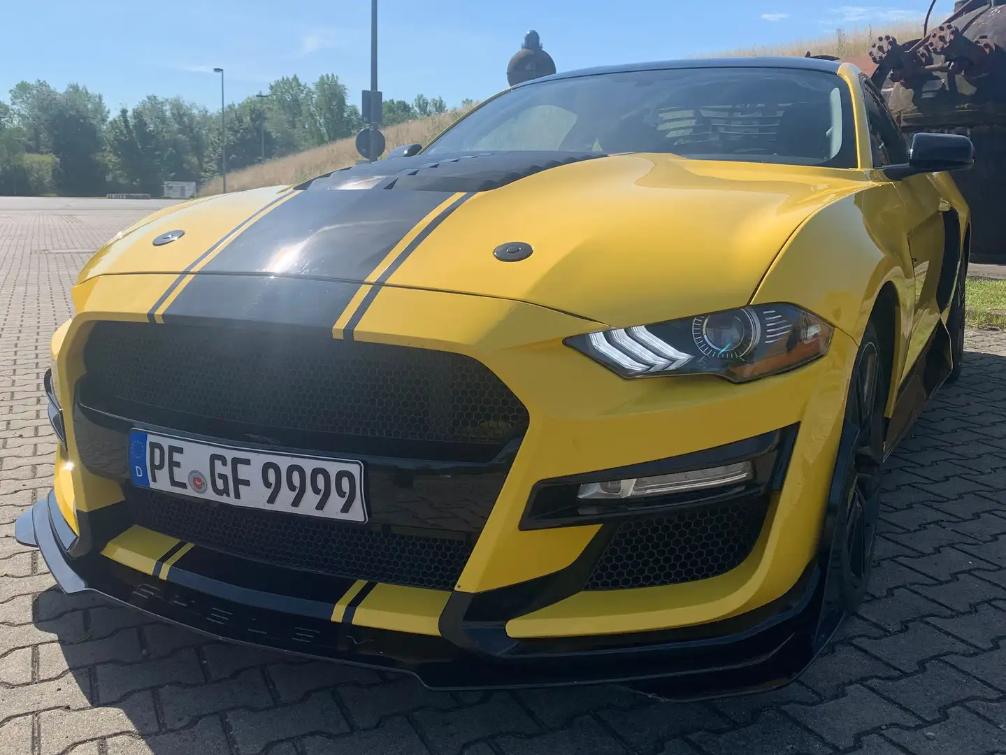 Ford Mustang Mustang 5.0L V8 Shelby Optik mit Tuning Gelb - 2