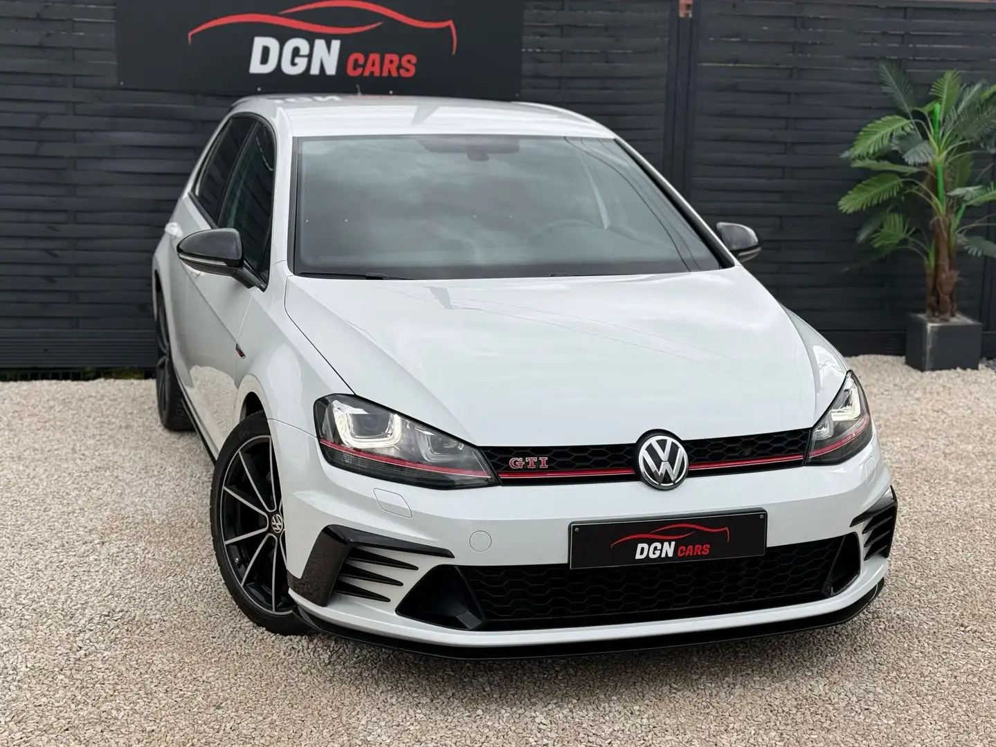 Volkswagen Golf GTI 2.0 TSI Clubsport DSG Weiß - 2