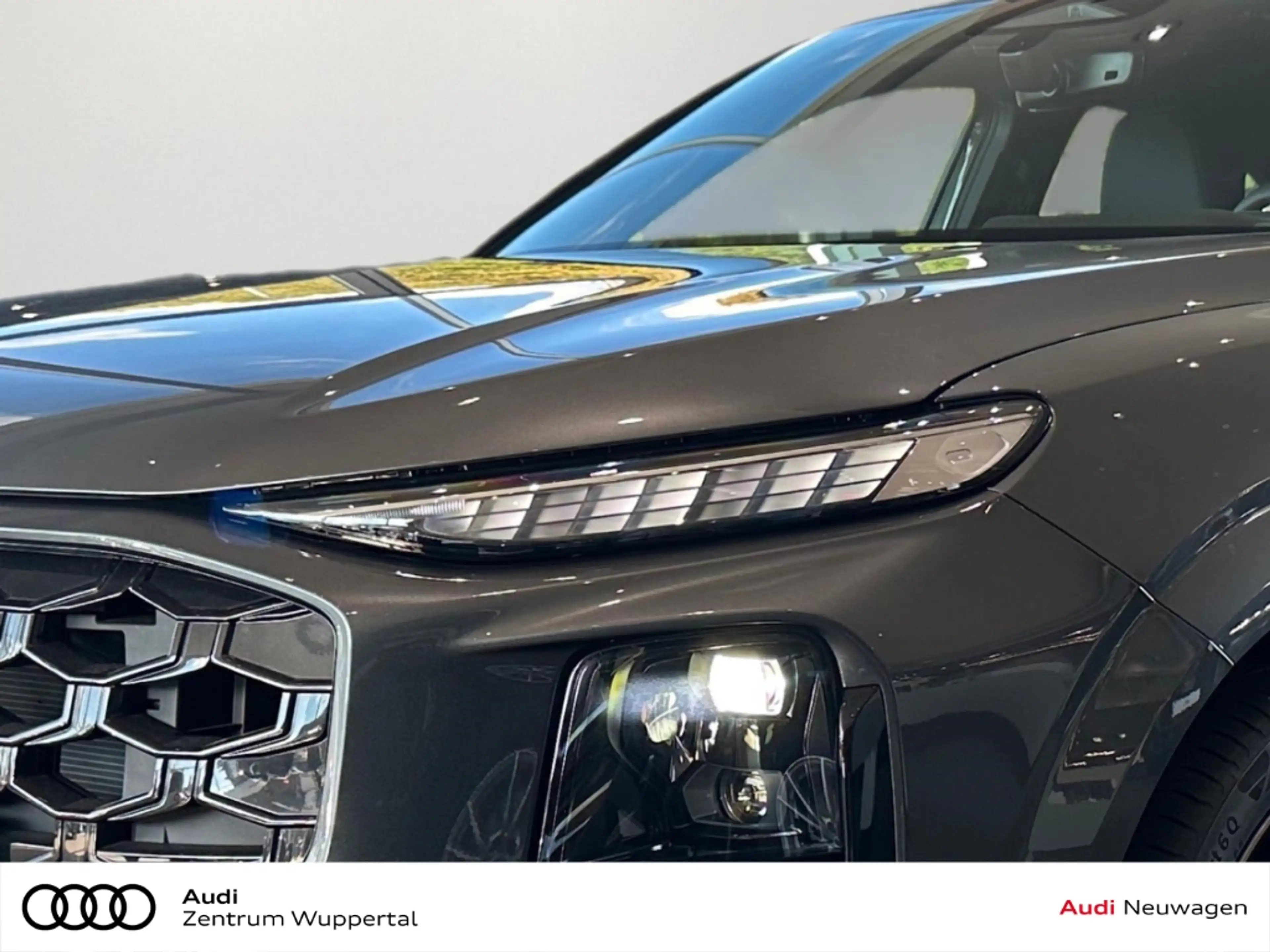 Audi Q3 SPORTBACK Stronic TFSI quattro 195 kW — photo 5