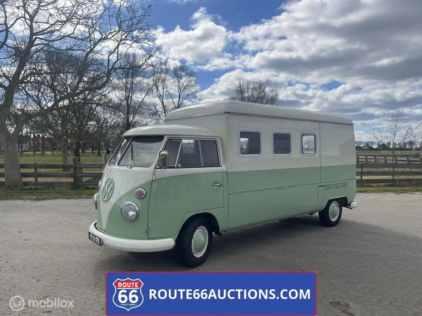Volkswagen T1 Kemperink | 1967 | Route 66 Auctions Чорний - 1