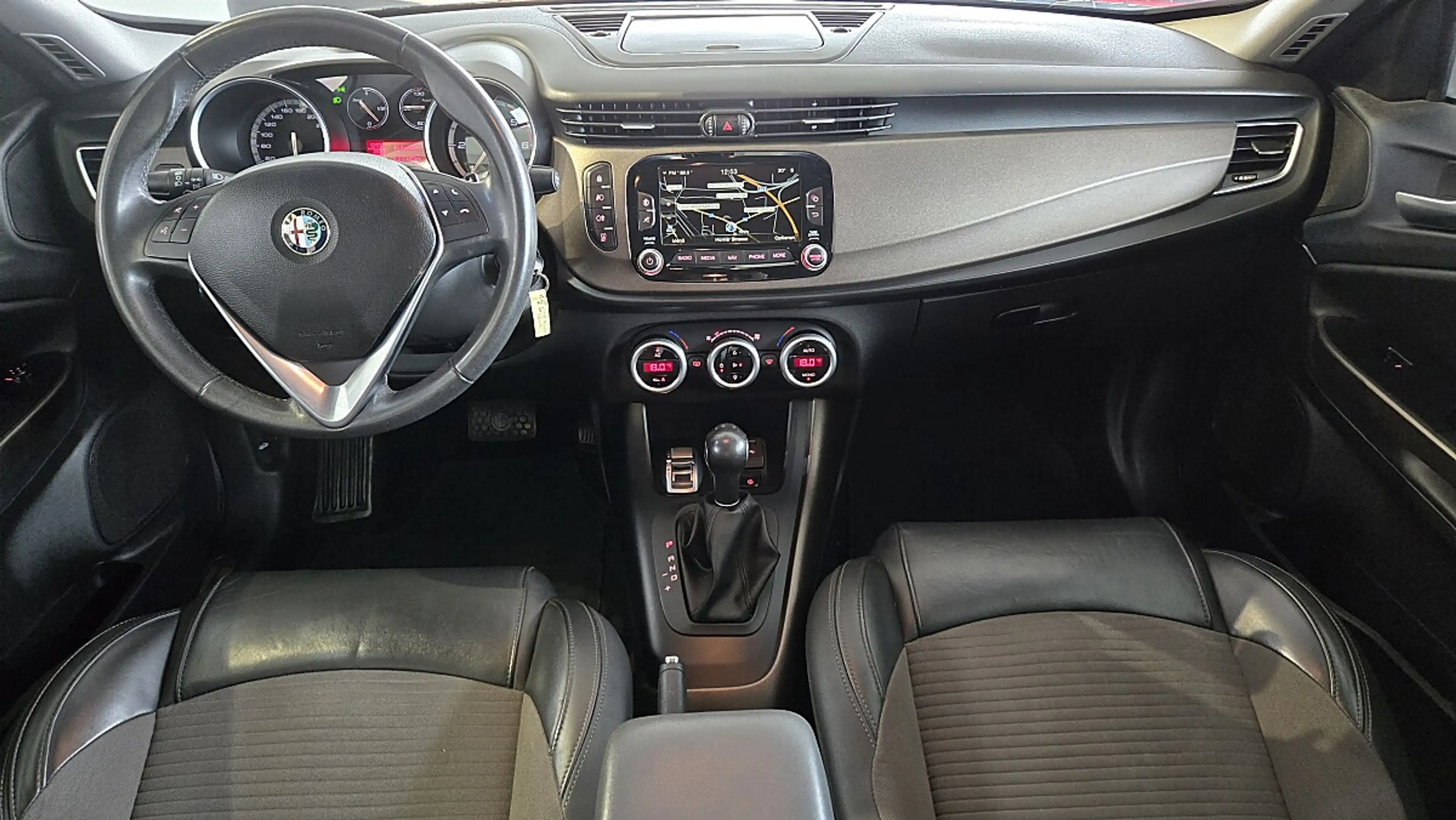 Alfa Romeo Giulietta 2.0 JTDM Exclusive --TOLLE AUSFÜHRUNG-- — photo 14
