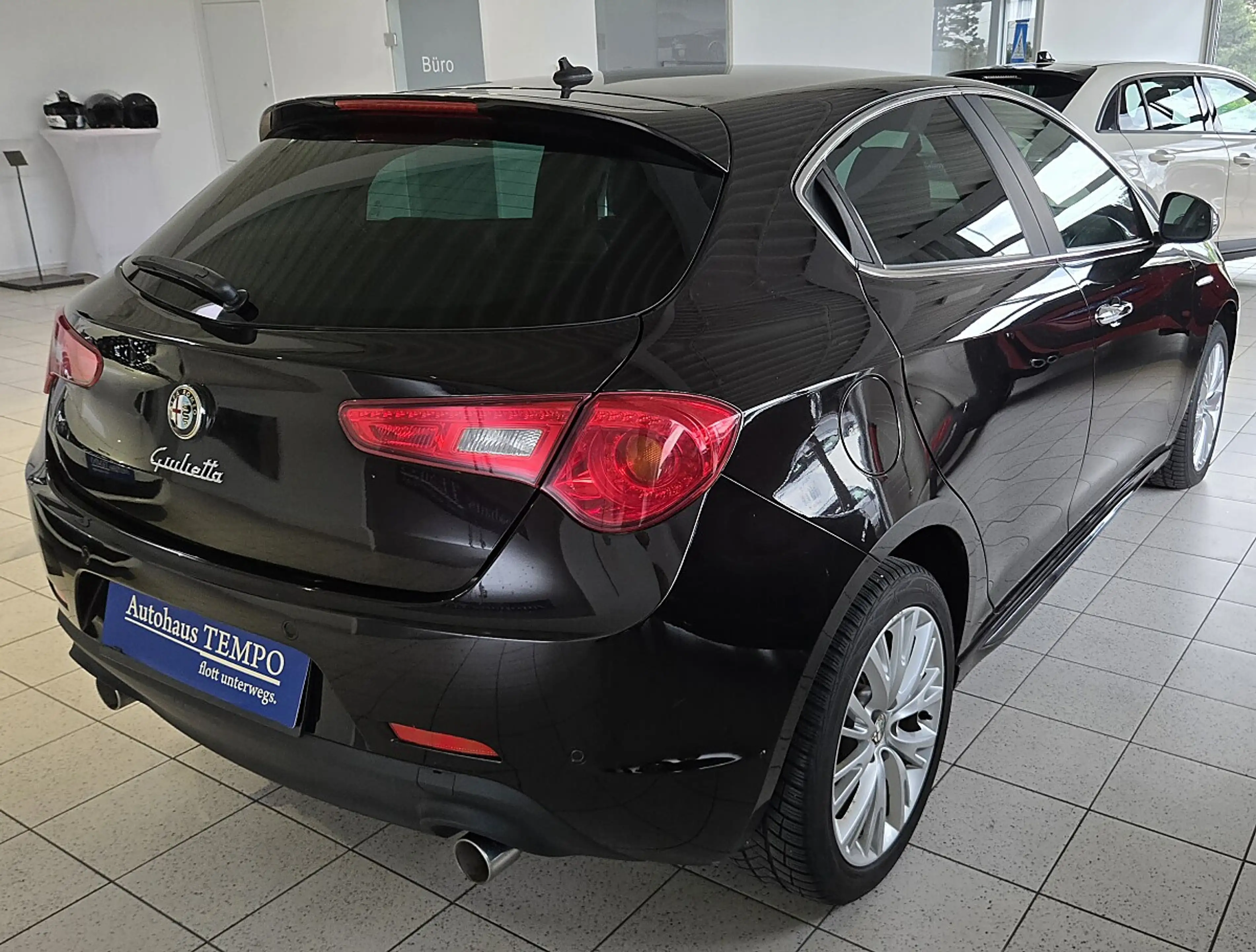 Alfa Romeo Giulietta 2.0 JTDM Exclusive --TOLLE AUSFÜHRUNG-- — photo 9