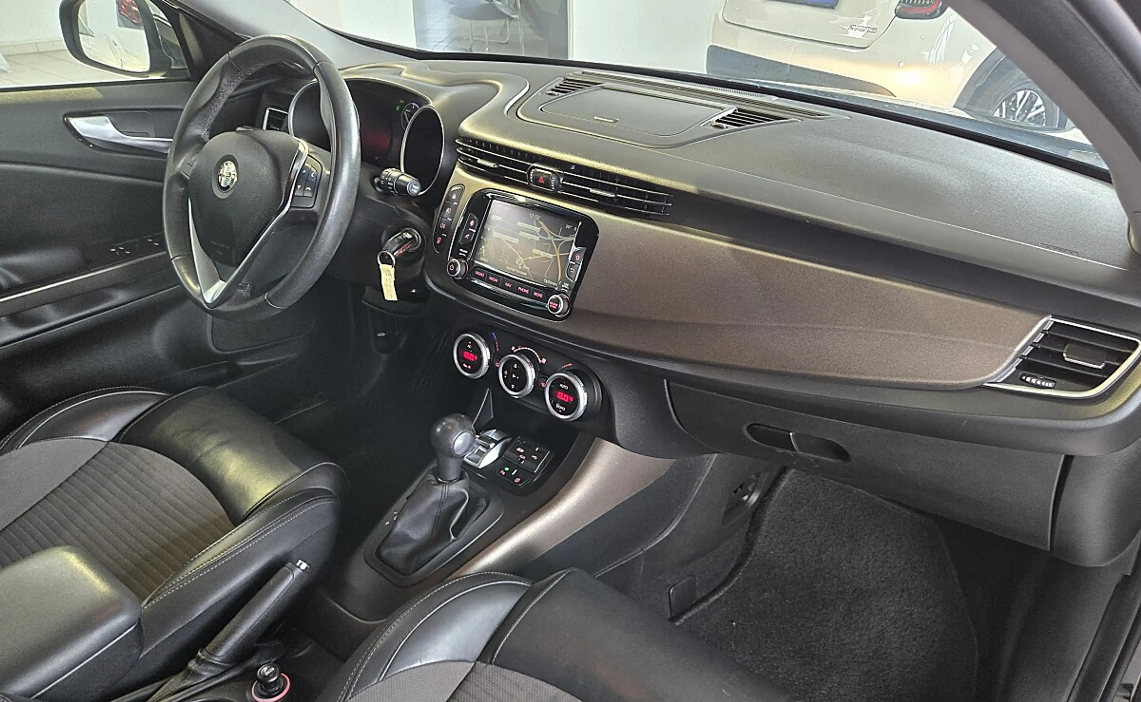 Alfa Romeo Giulietta 2.0 JTDM Exclusive --TOLLE AUSFÜHRUNG-- — photo 11