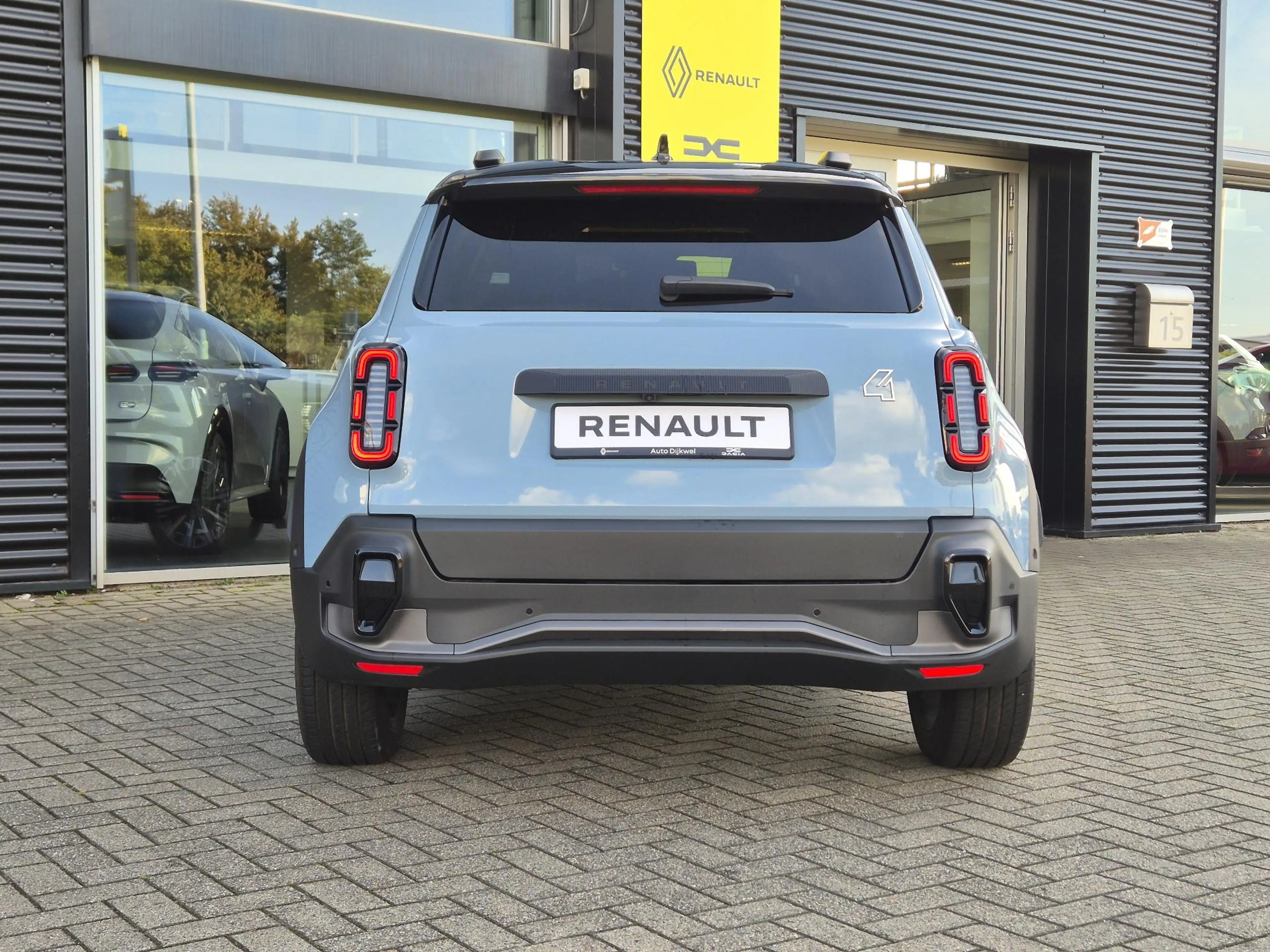 Renault R 4 comfort range iconic 52 kWh Harman/kardon audiosys — photo 8