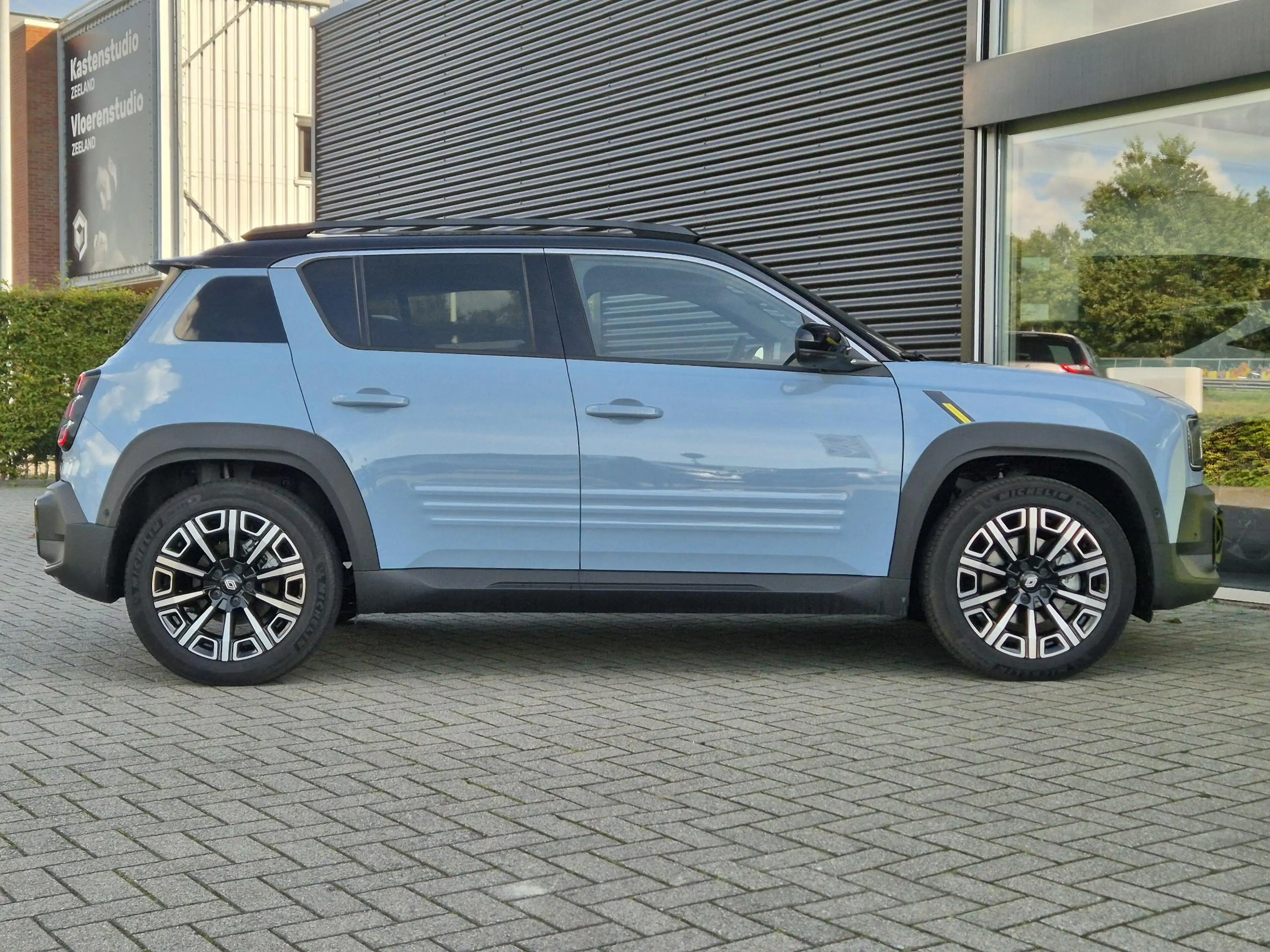 Renault R 4 comfort range iconic 52 kWh Harman/kardon audiosys — photo 7