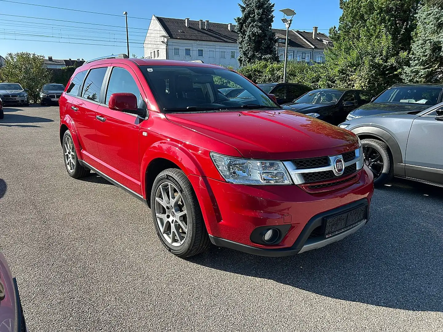 Fiat Freemont 2,0 Multijet II 170 Lounge AWD Aut. / 7 Sitzer ... Rouge - 2
