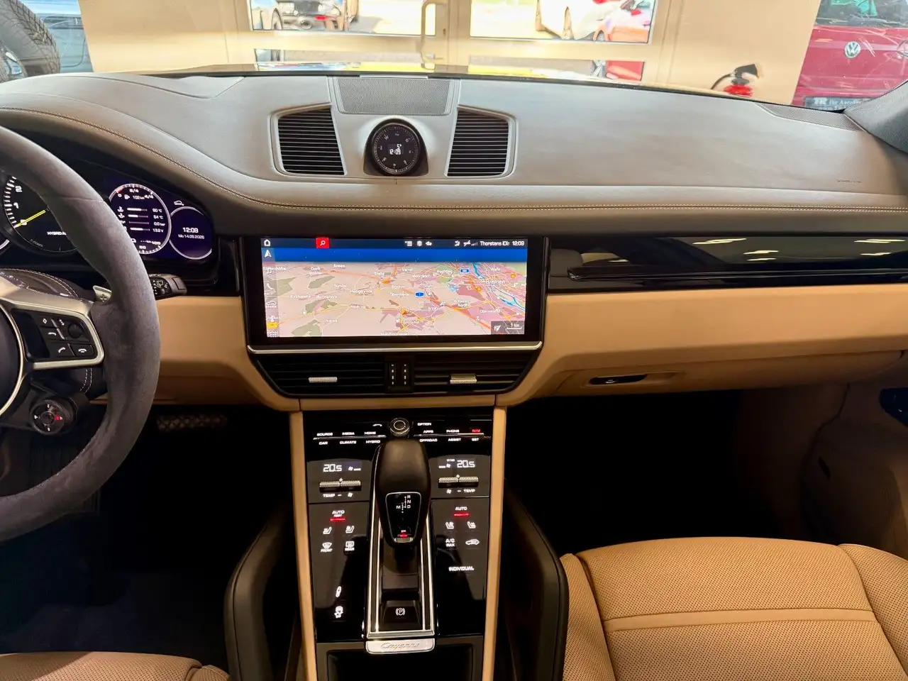 Porsche Cayenne E-Hybrid SportDesign/Panorama/AHK/HUD, миниатюра 18