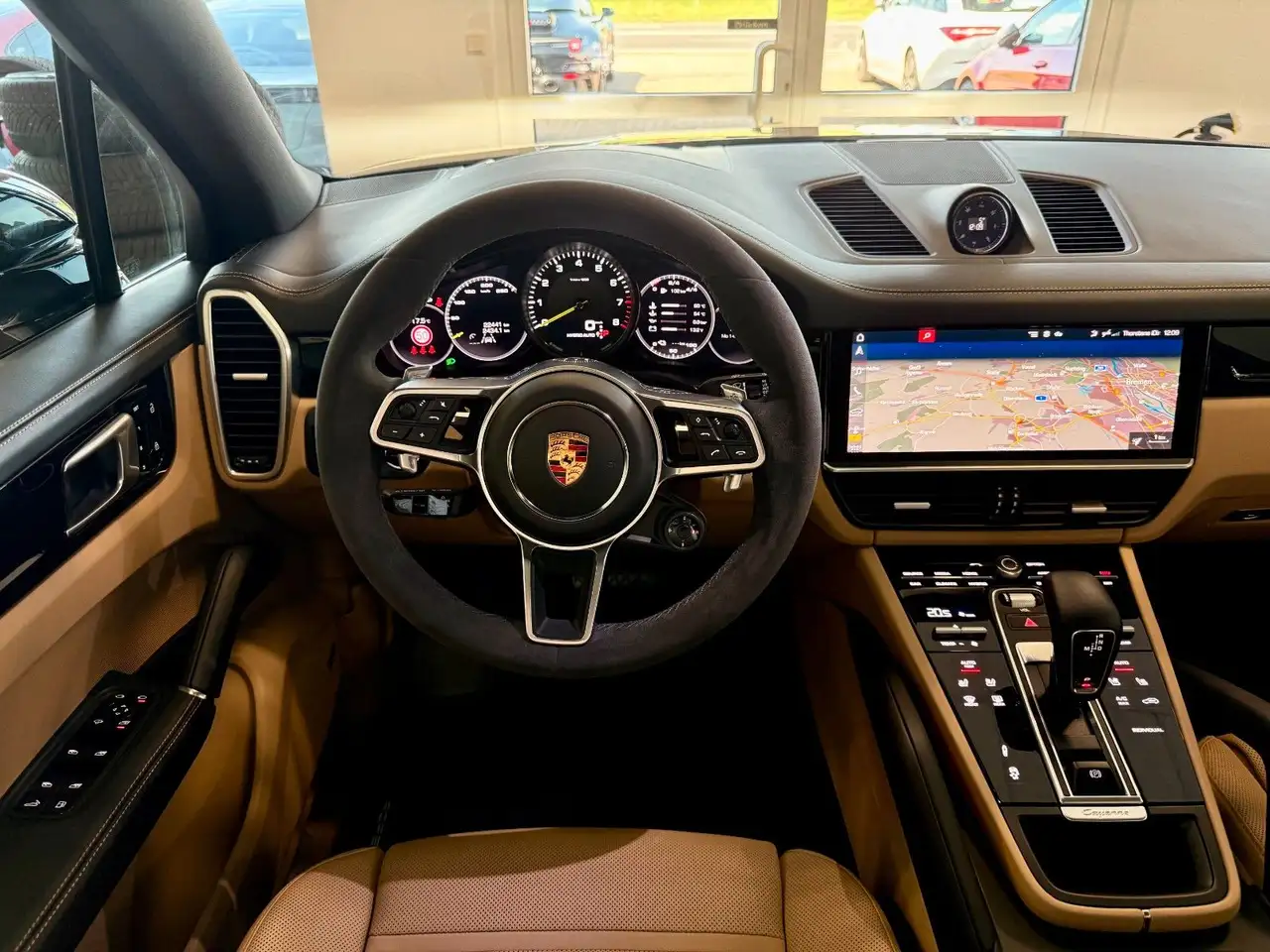 Porsche Cayenne E-Hybrid SportDesign/Panorama/AHK/HUD, миниатюра 17