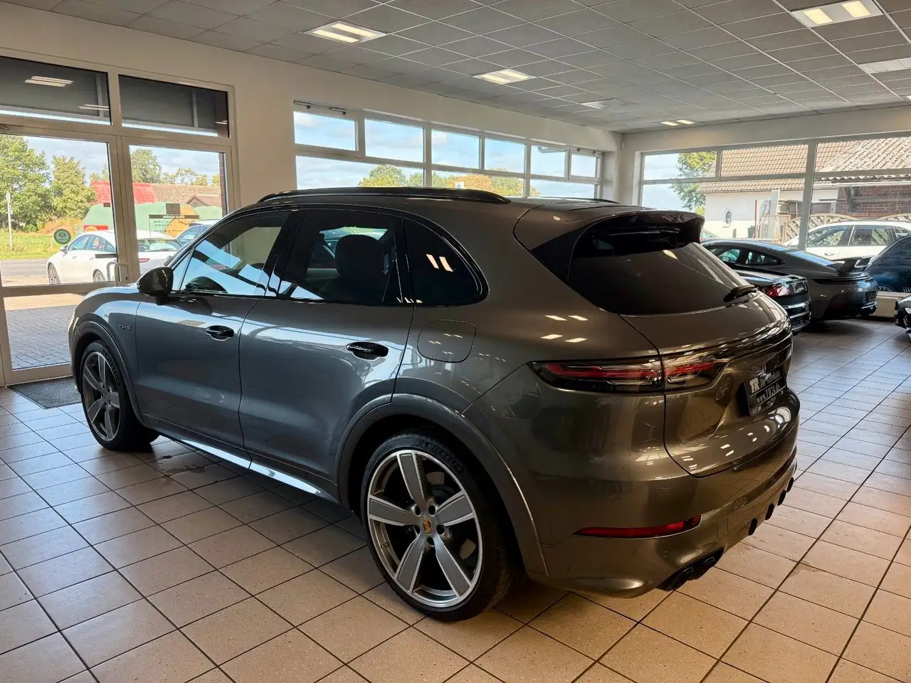 Porsche Cayenne E-Hybrid SportDesign/Panorama/AHK/HUD, миниатюра 3