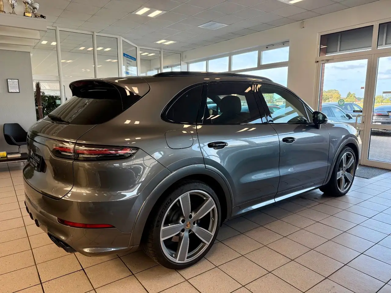 Porsche Cayenne E-Hybrid SportDesign/Panorama/AHK/HUD, миниатюра 5