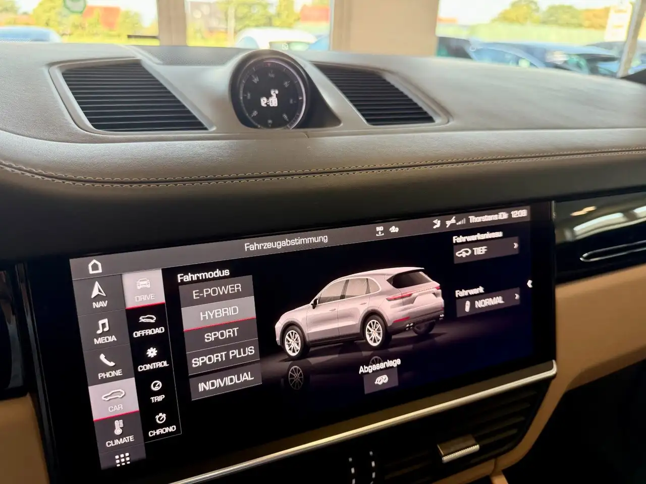 Porsche Cayenne E-Hybrid SportDesign/Panorama/AHK/HUD, миниатюра 21