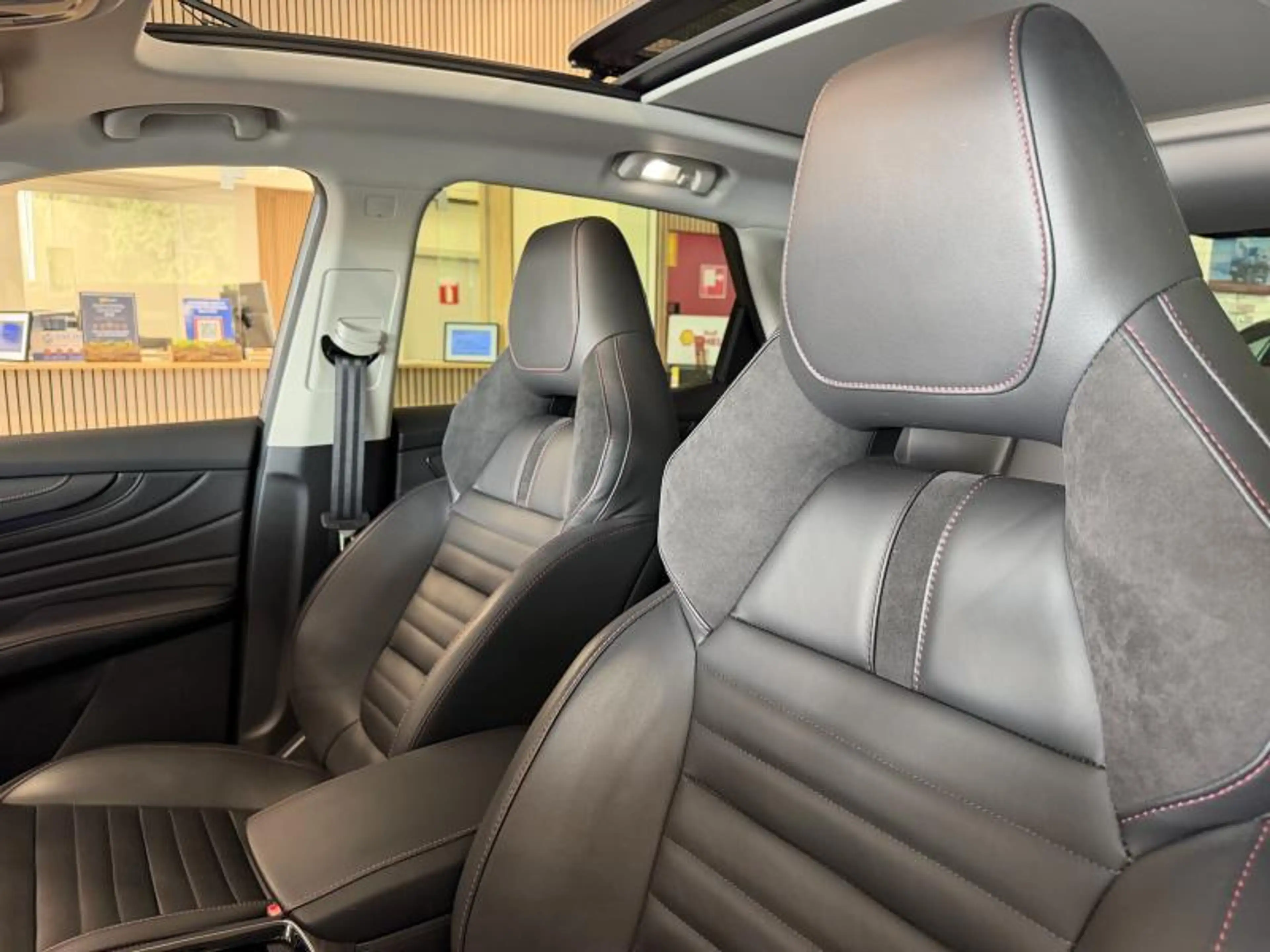 MG EHS 1.5 T-GDI Plug in Hybride Luxury Facelift! | FULL — photo 13