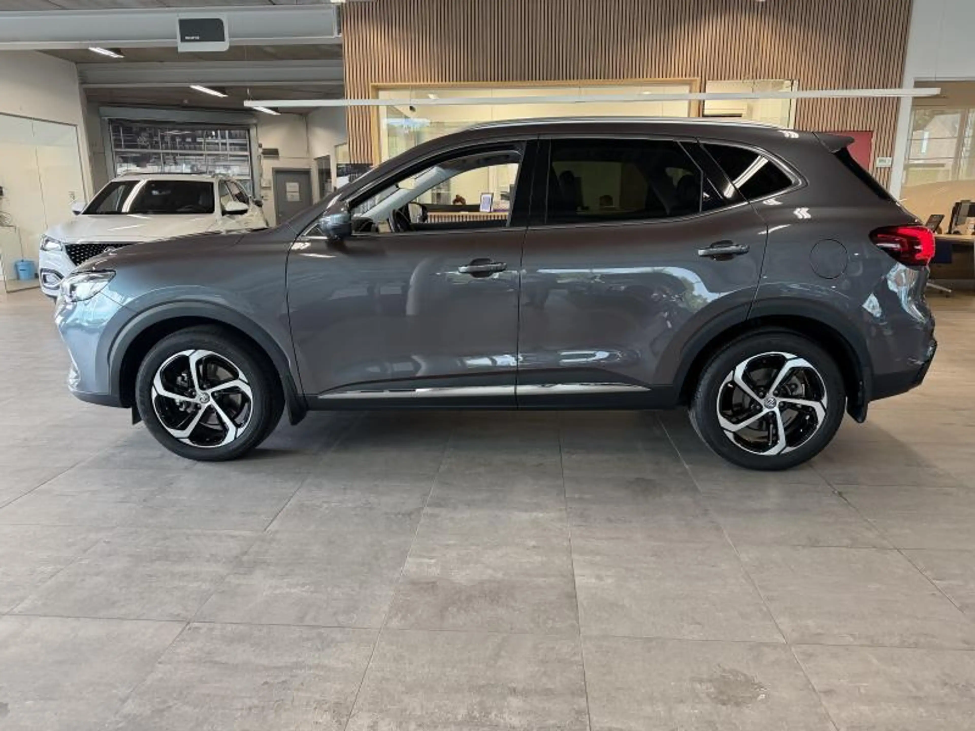 MG EHS 1.5 T-GDI Plug in Hybride Luxury Facelift! | FULL — photo 8