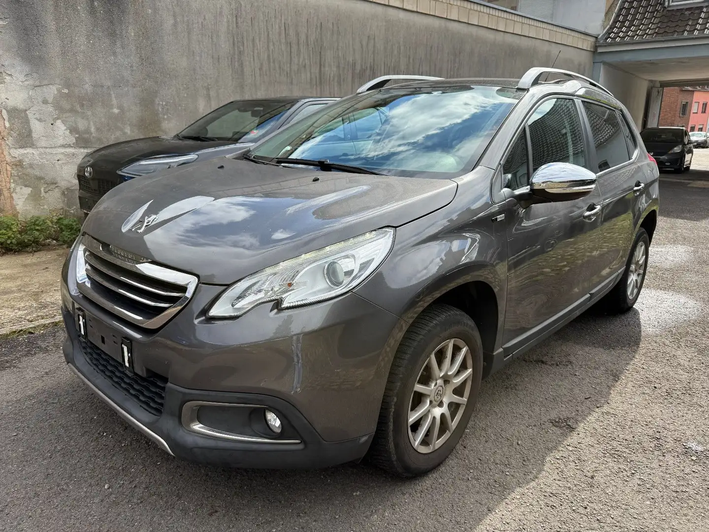 Peugeot 2008 Style *Navi/Klima/Panorama* Grau - 1