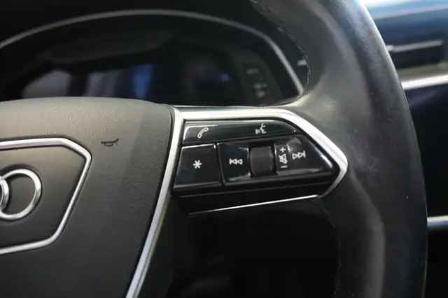 Audi A6 view 13