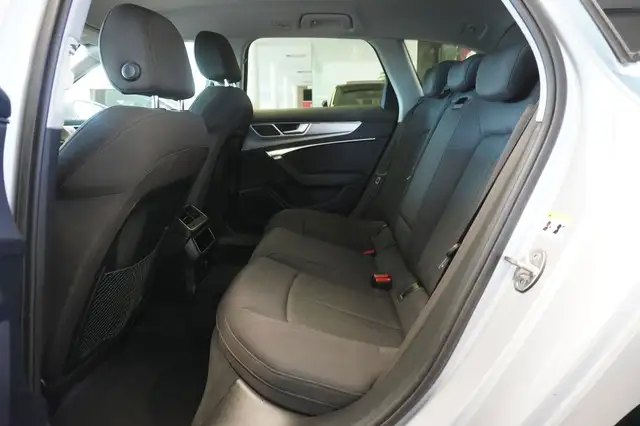 Audi A6 view 9