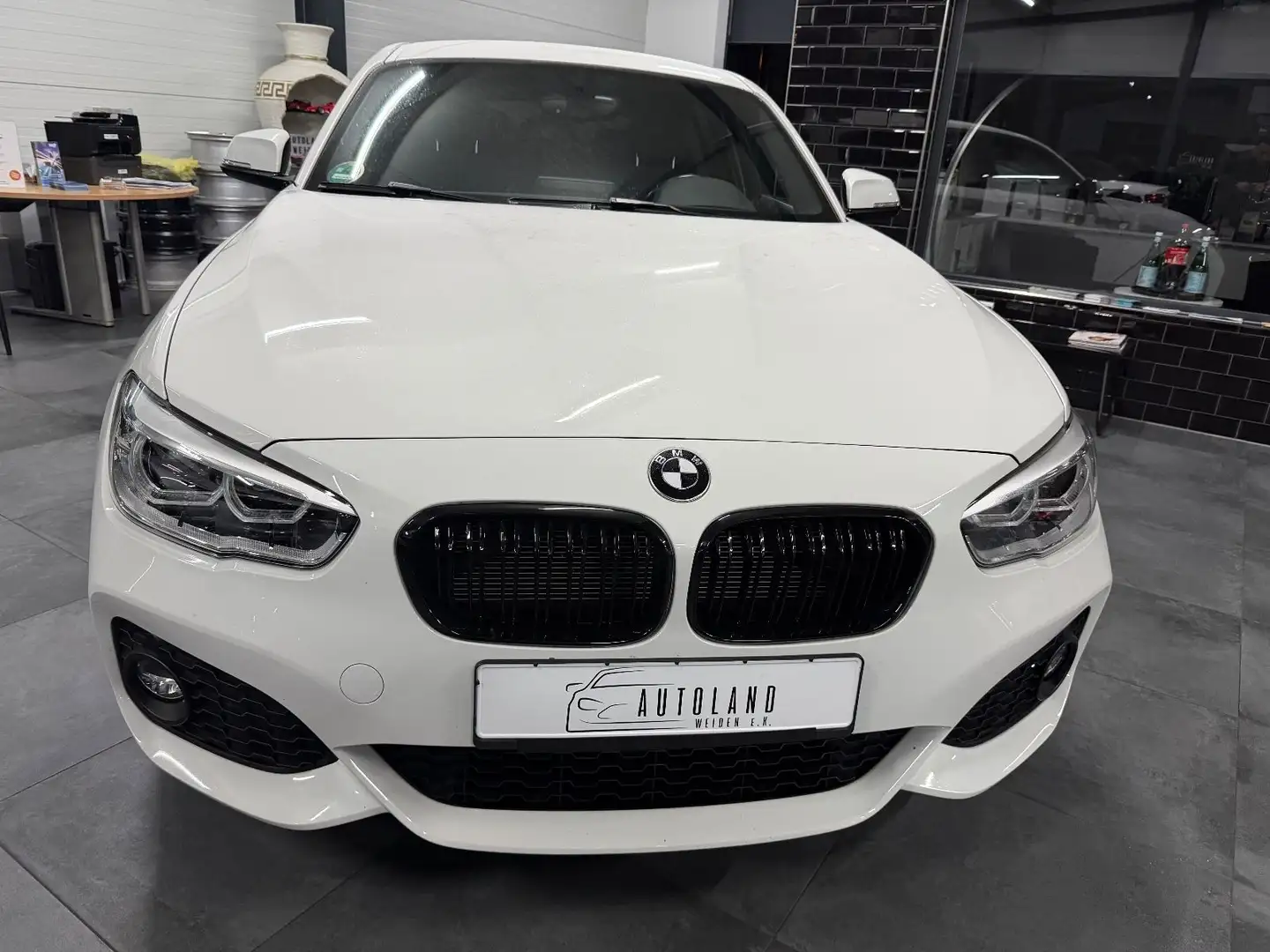 BMW 116 1 Limousine 5-trg. 116 i M Sport Weiß - 2