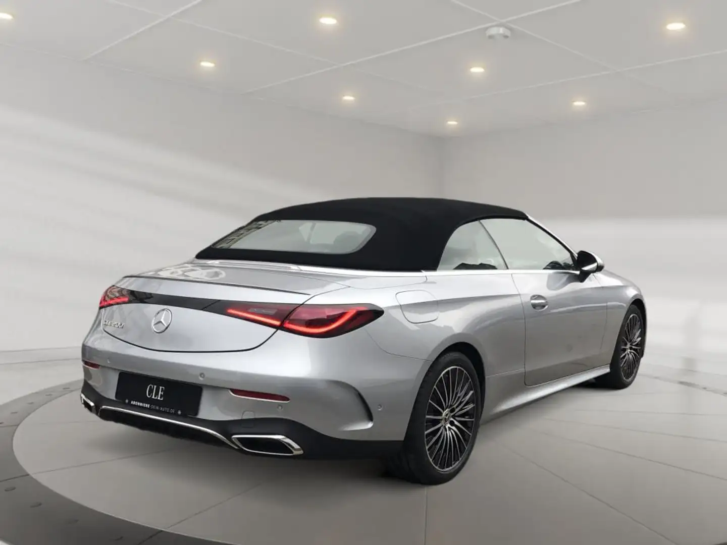 Mercedes-Benz CLE 200 Cabriolet +MBUX+AMG+DigitalLight+Sport Silber - 2
